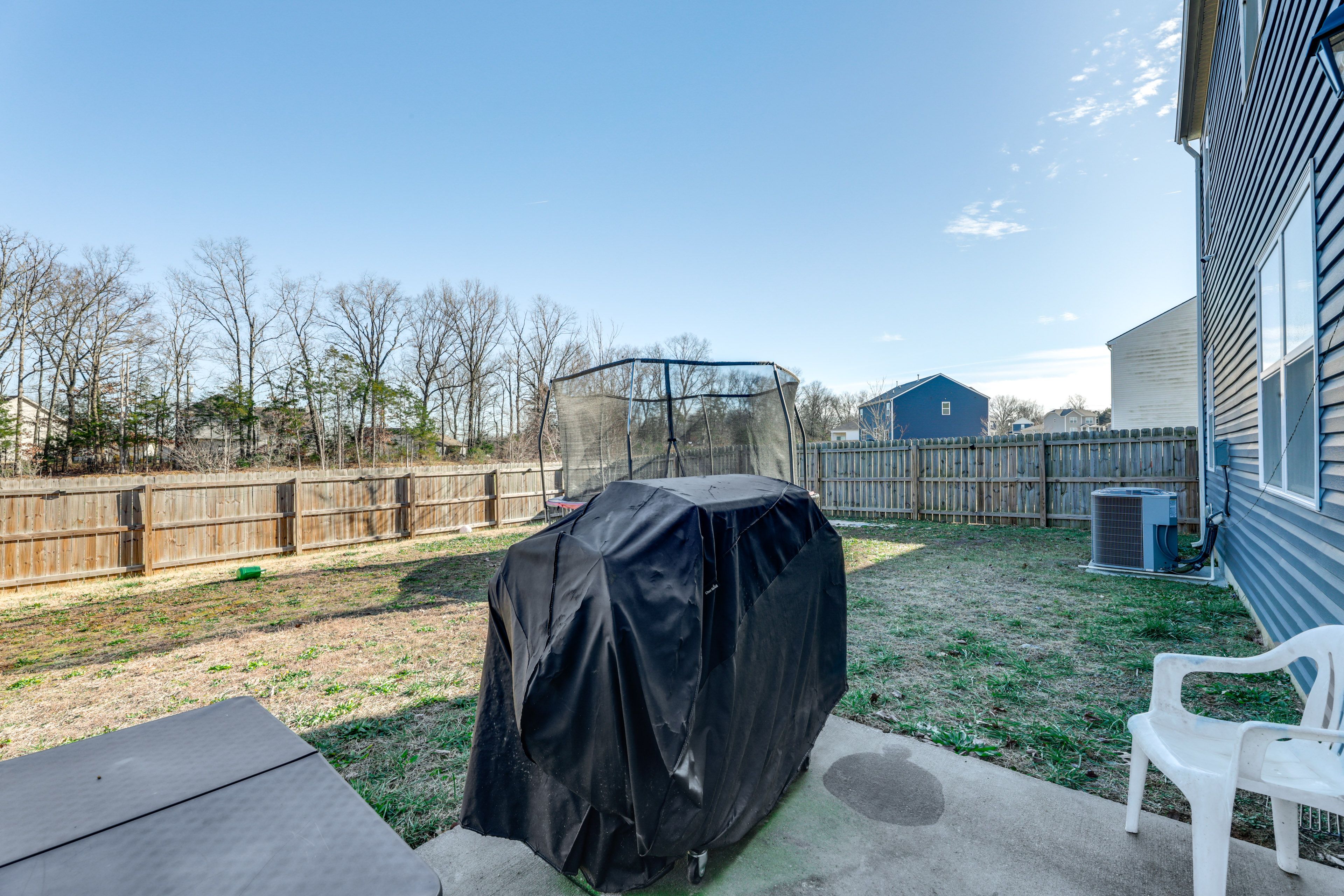 Fenced-In Yard | Grill | Trampoline