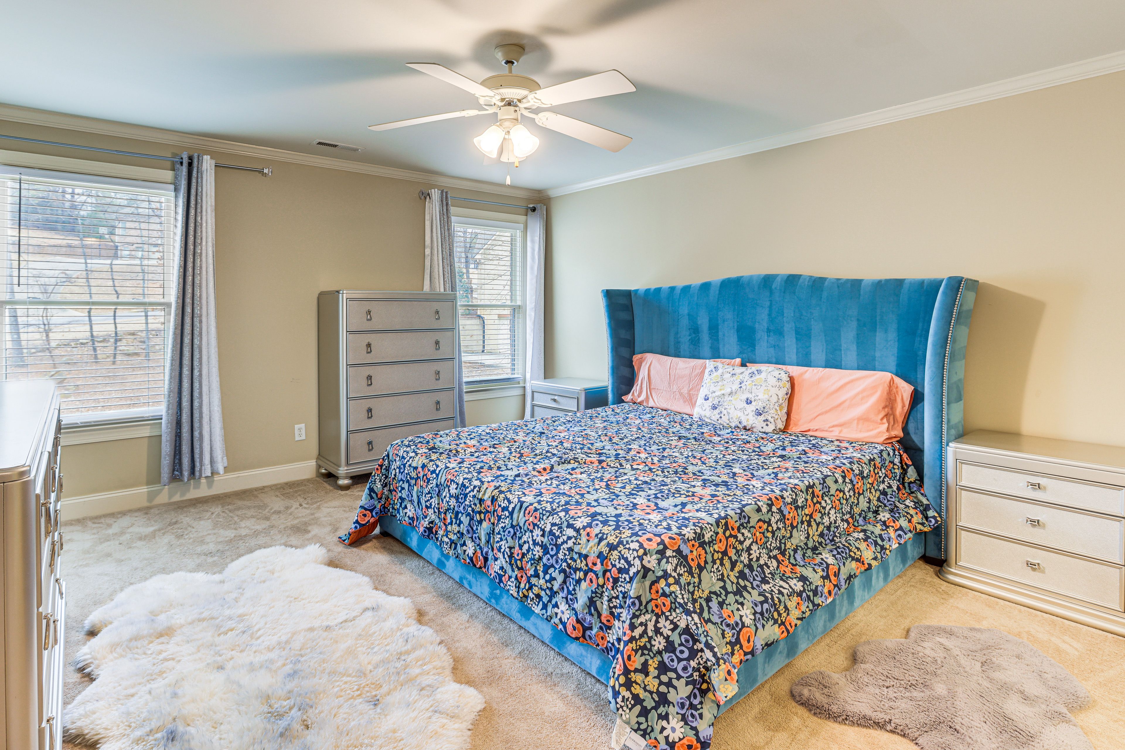 Bedroom 2 | Upper Level | King Bed | Smart TV