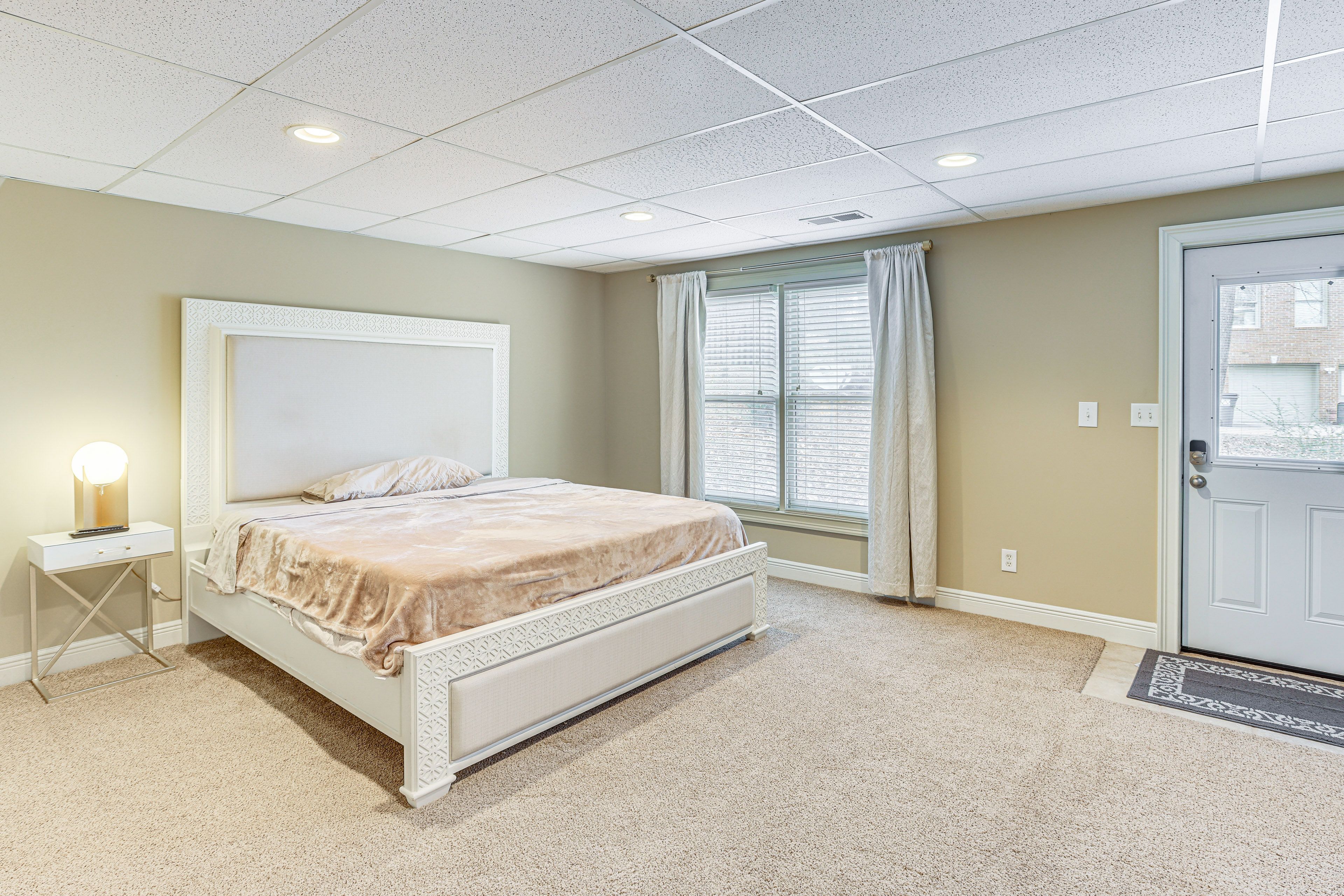 Bedroom 1 | Lower Level | King Bed