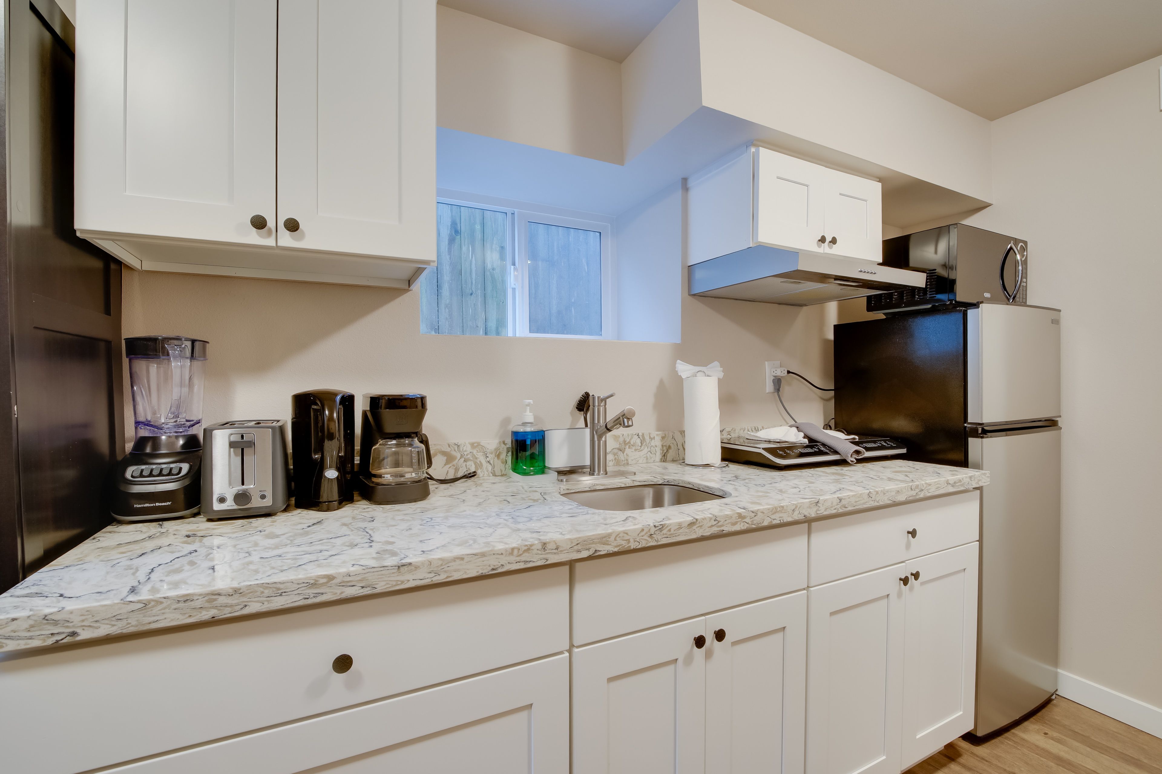 Kitchenette | Drip Coffee Maker | Blender | Toaster | Cooking Basics