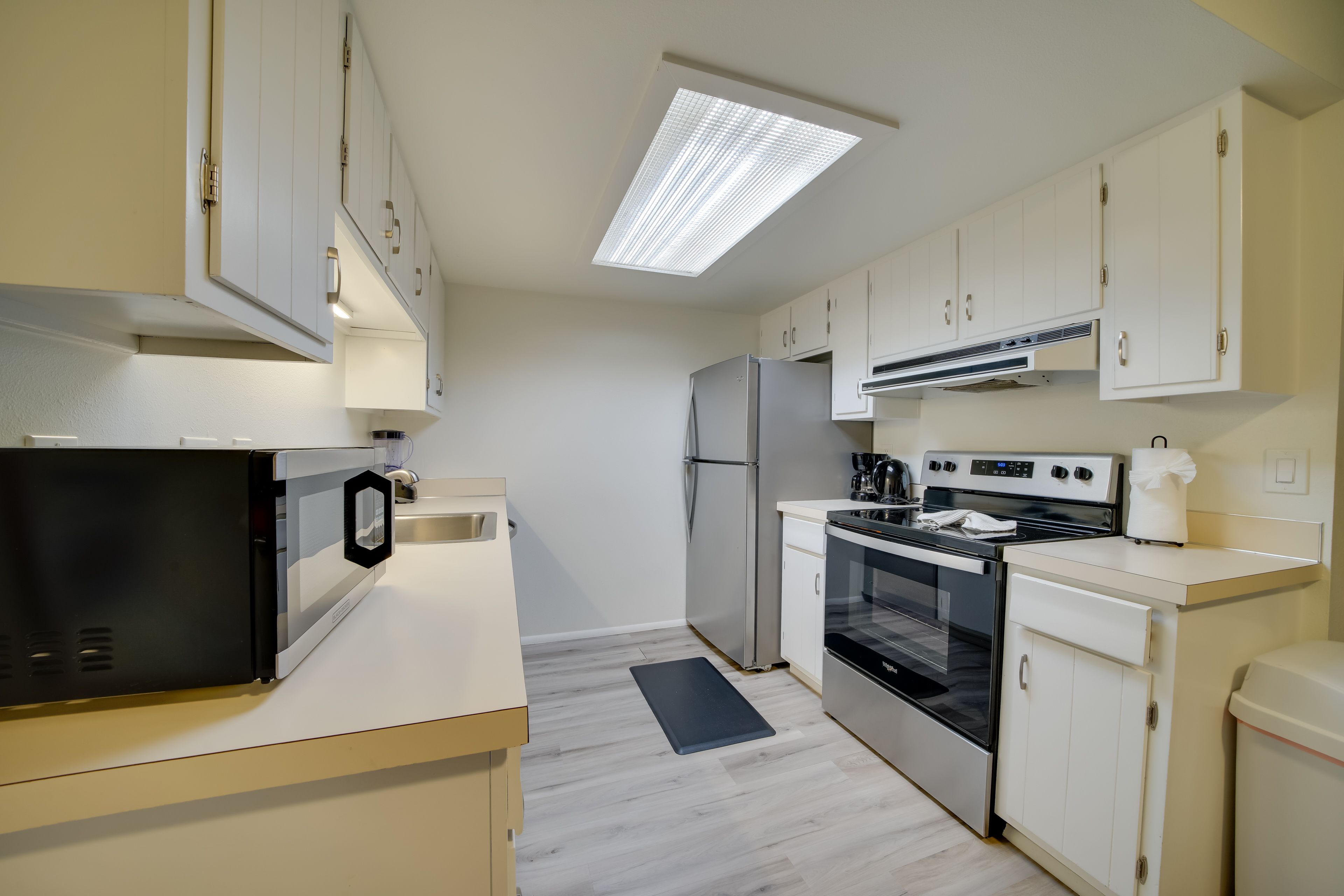 Kitchen | Drip Coffee Pot | Dishwasher