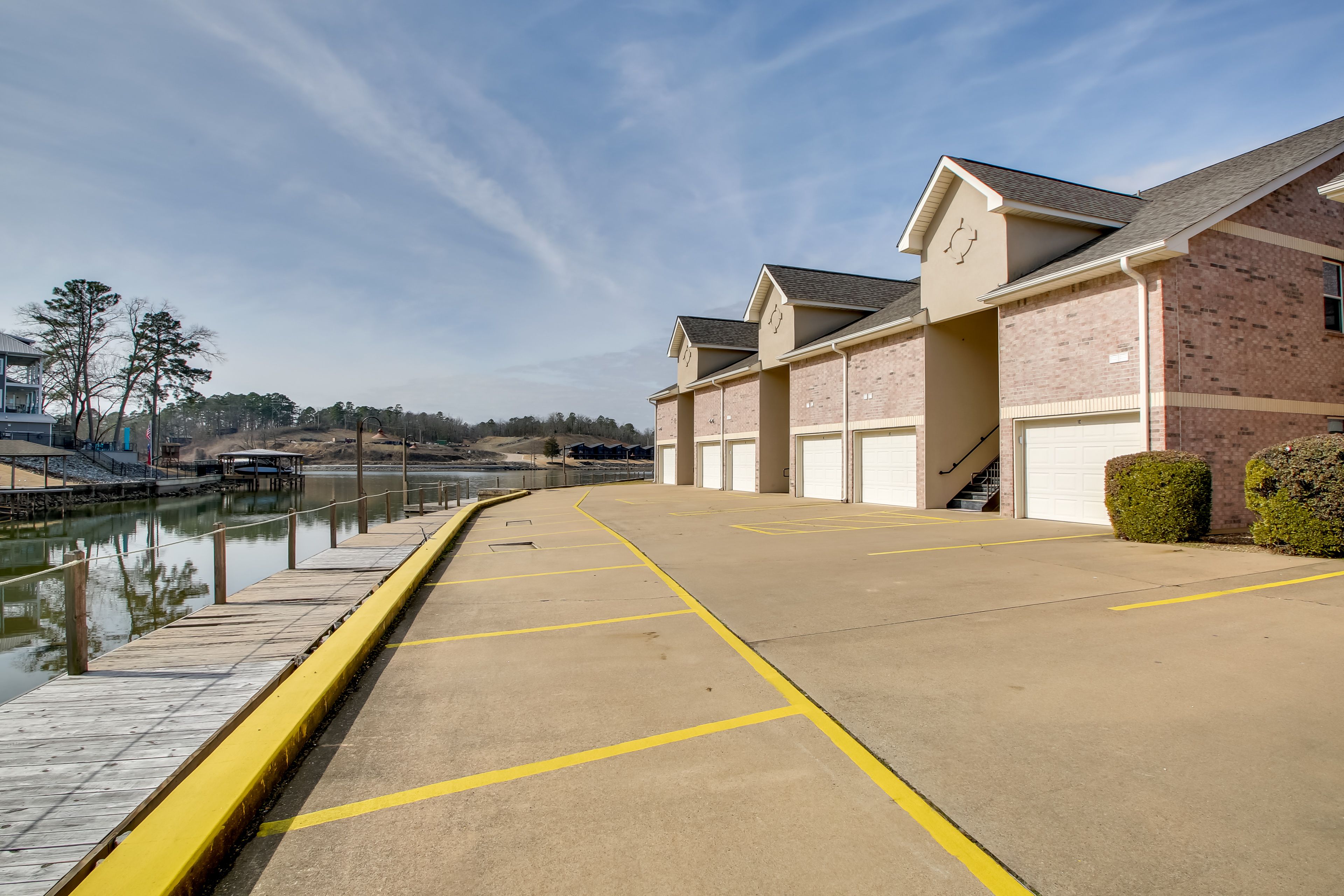 Property Exterior | Garage (1 Vehicle) | Driveway (1 Vehicle) | Lawn Parking