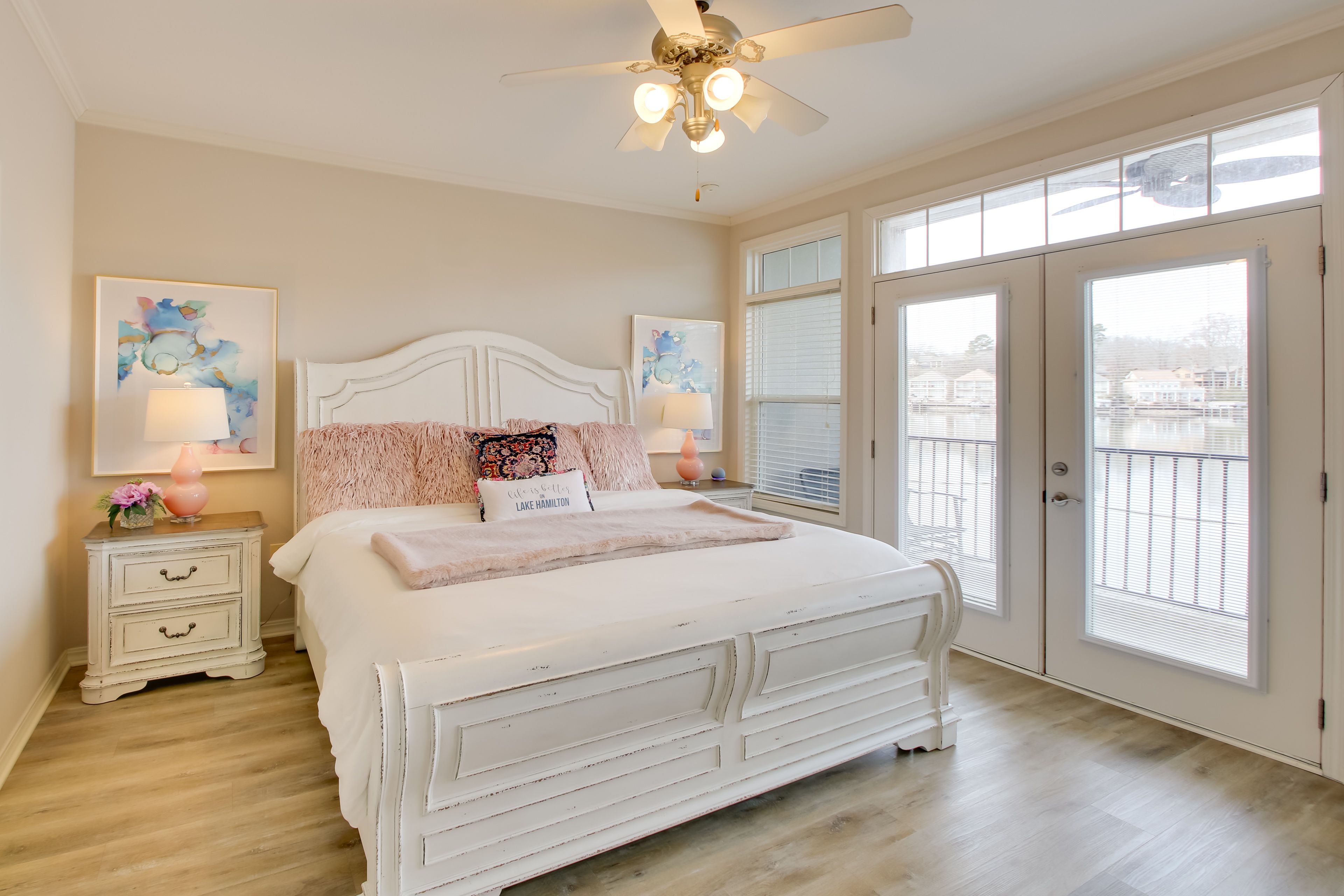 Bedroom 1 | King Bed | Smart TV | En-Suite Bathroom