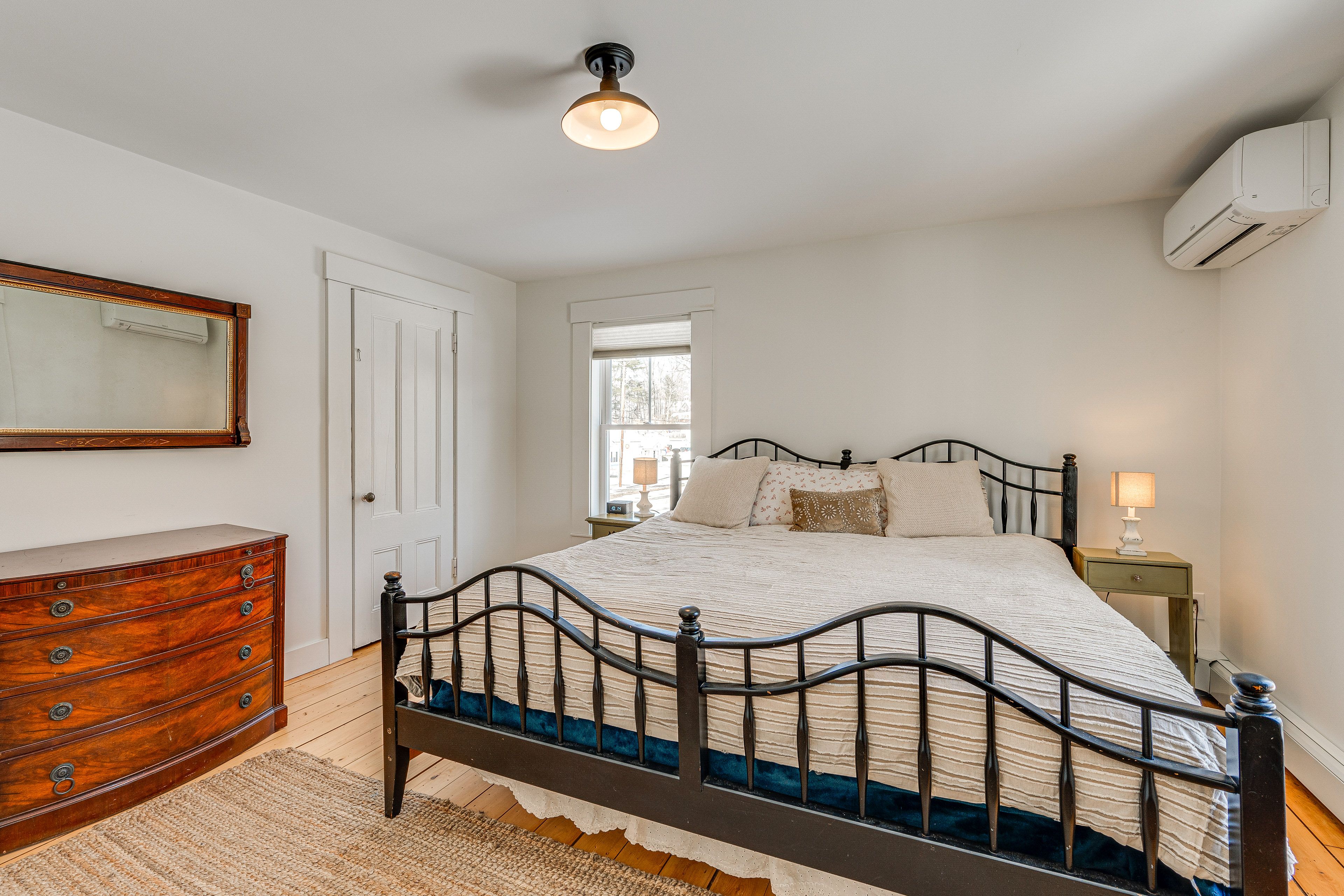 Bedroom 3 | 2nd Floor | King Bed | Hangers