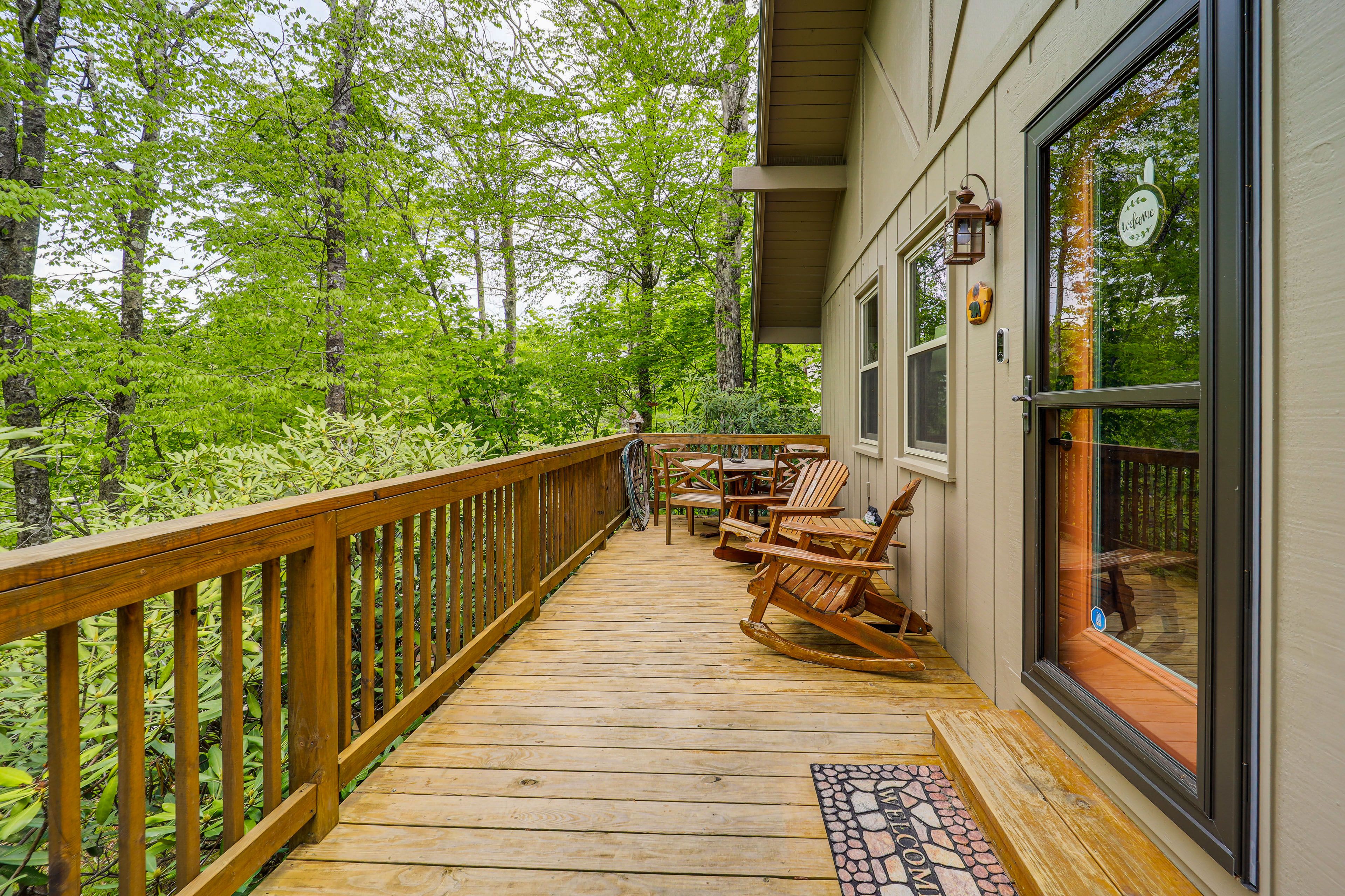 Deck | Outdoor Dining Set