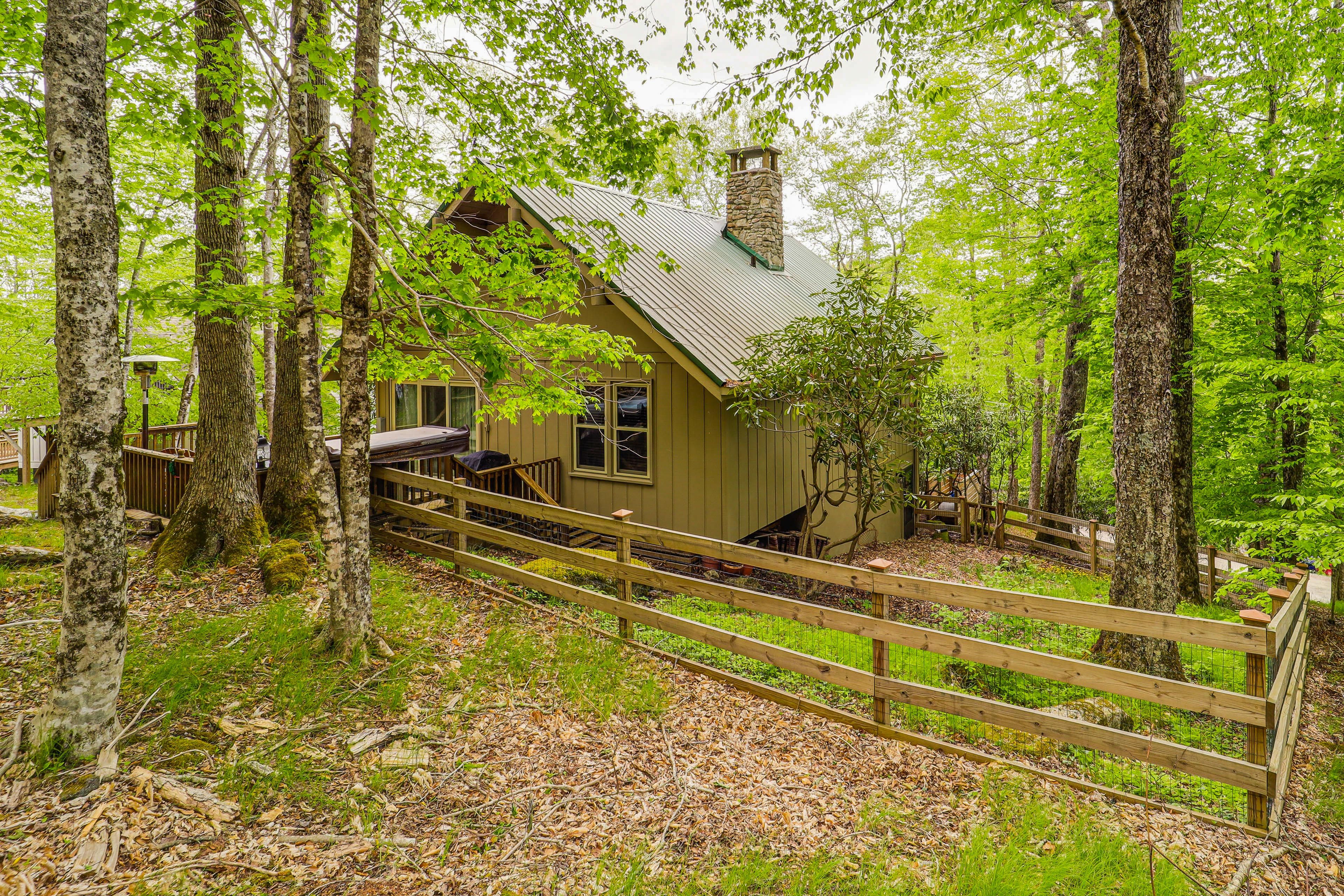 Fenced-In Yard