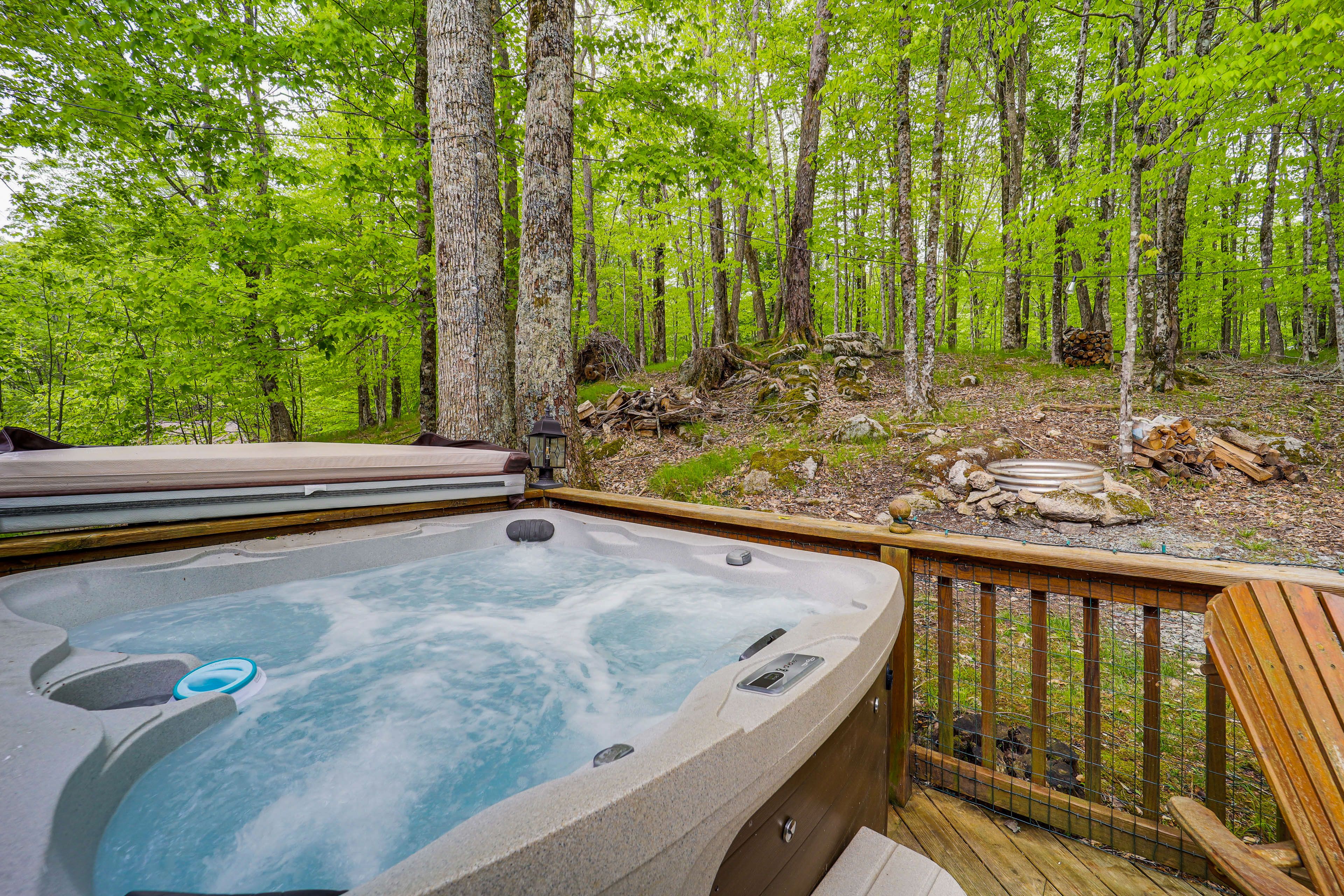 Deck | Private Hot Tub