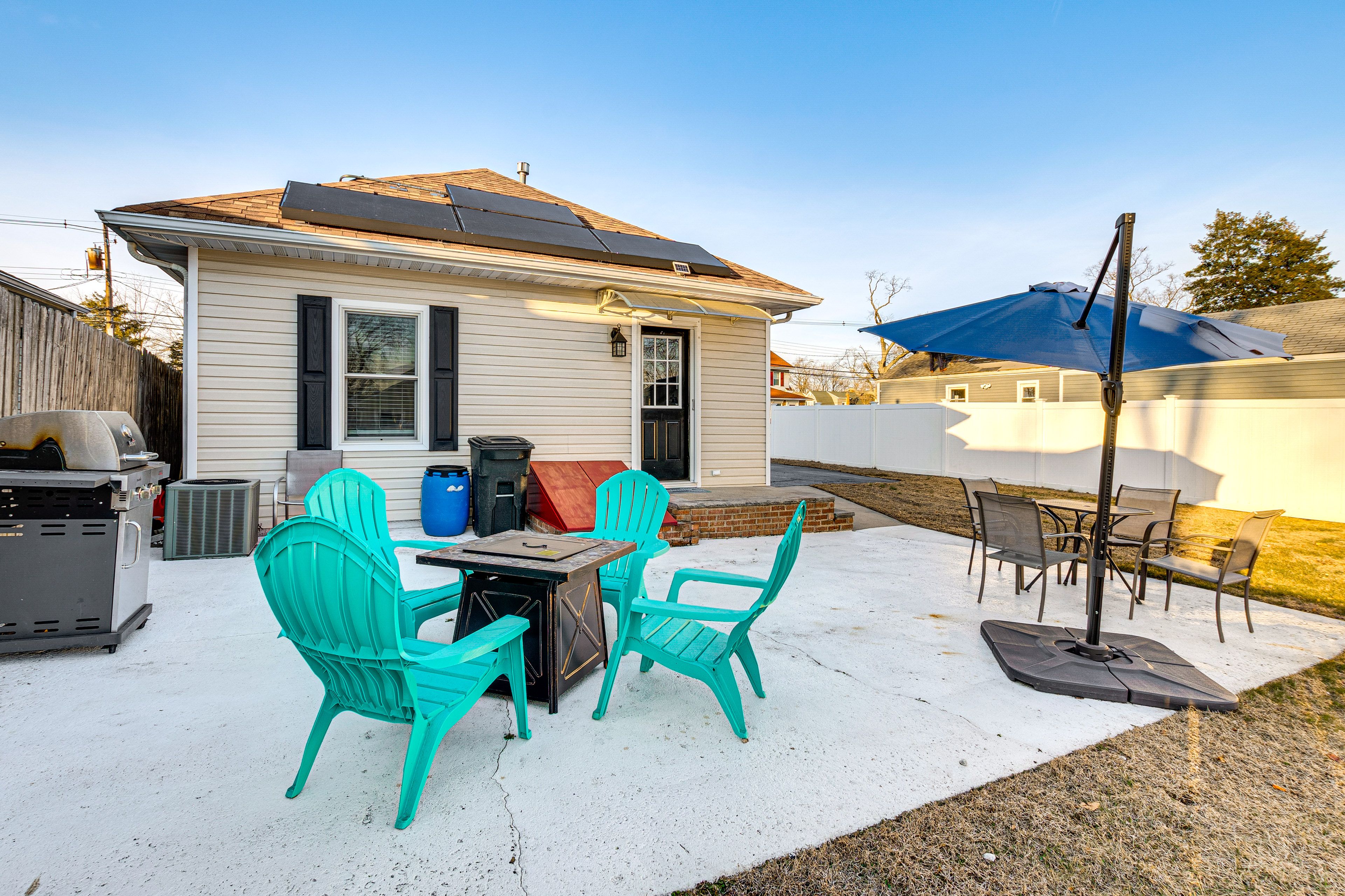 Patio | Gas Fire Pit | Gas Grill | Propane Provided