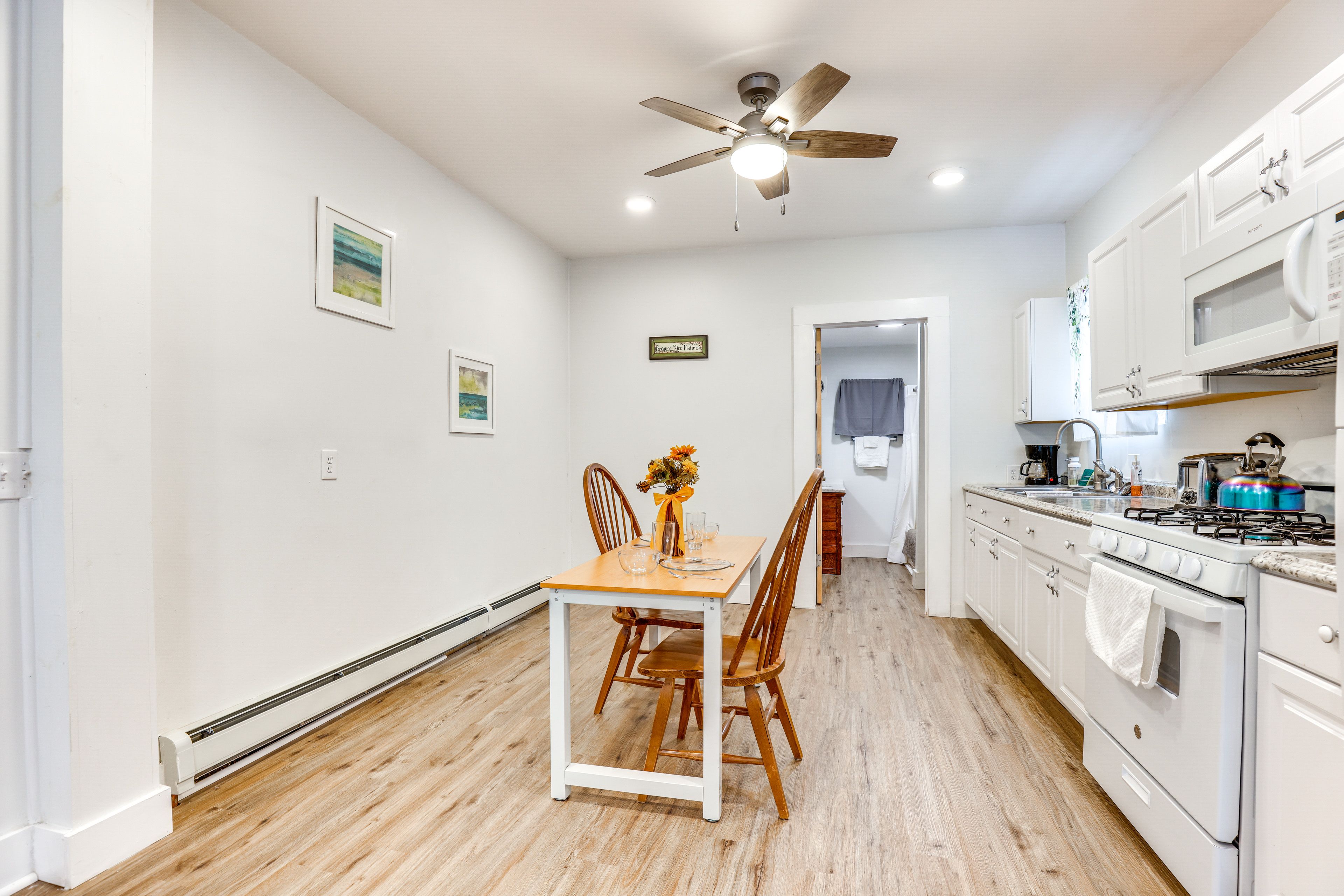 Dining Area | Dishware/Flatware | Central Heating & A/C | Free WiFi
