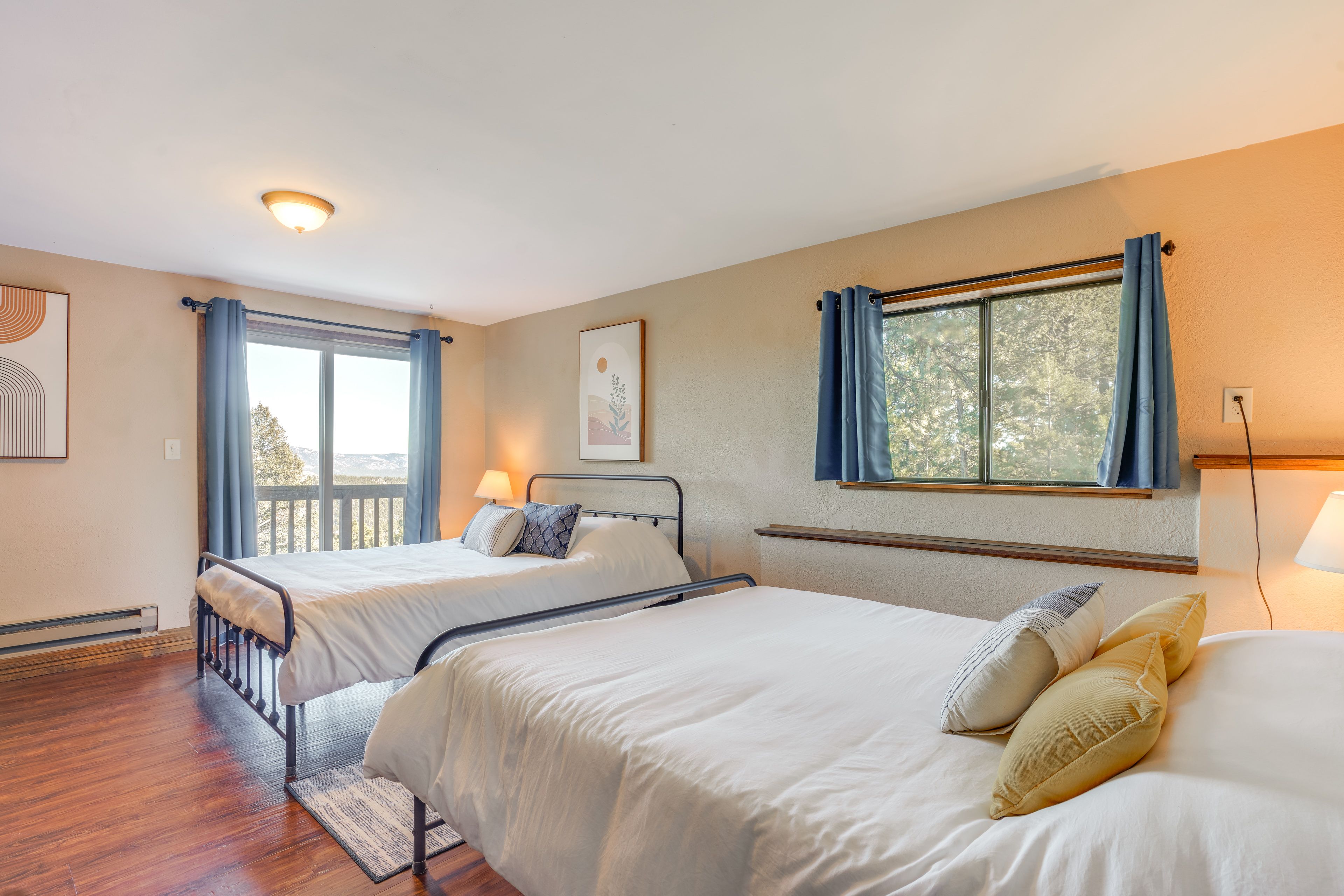 Bonus Room | 2 Queen Beds | Lower Level