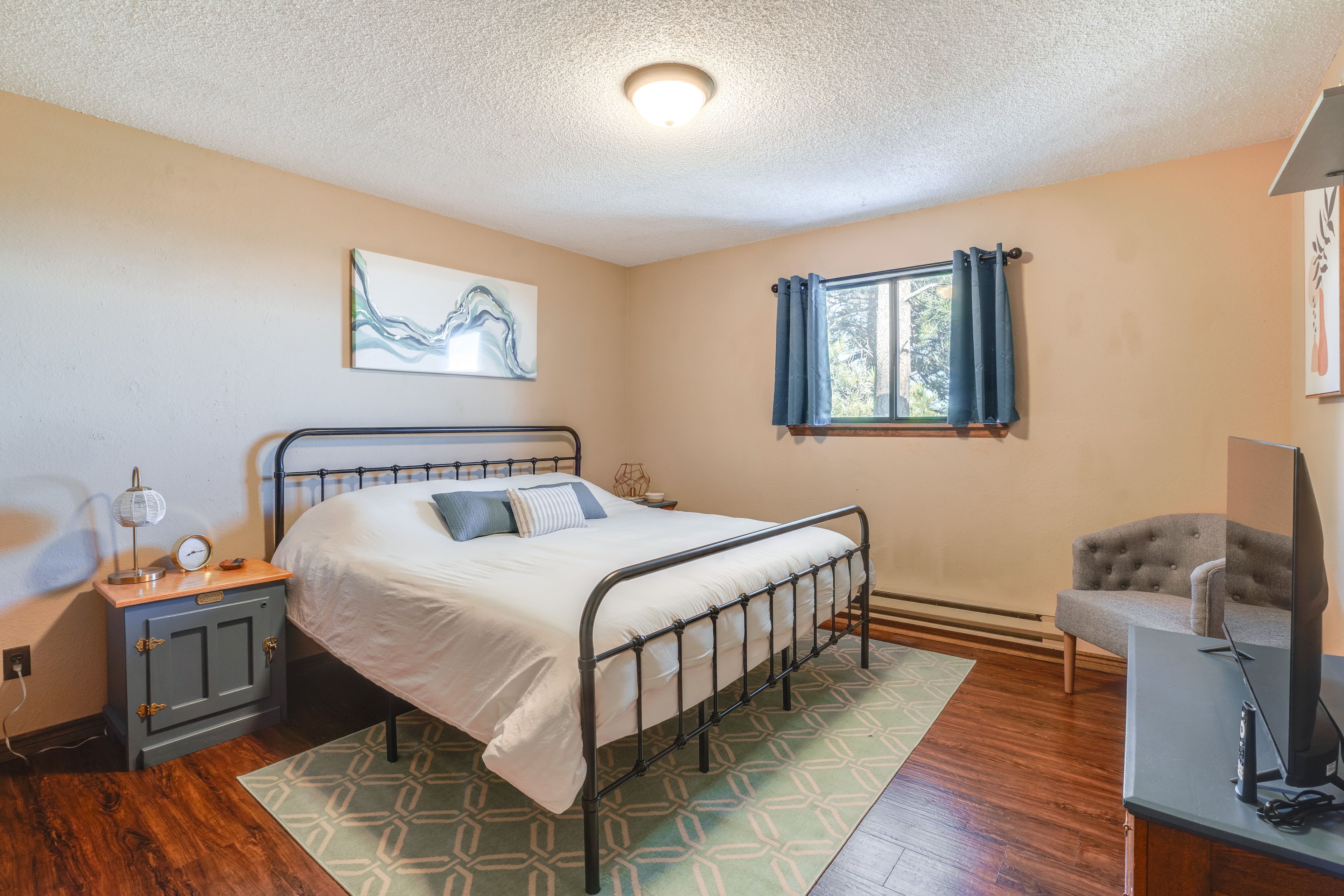Bedroom 1 | King Bed | Linens Provided | Main Level