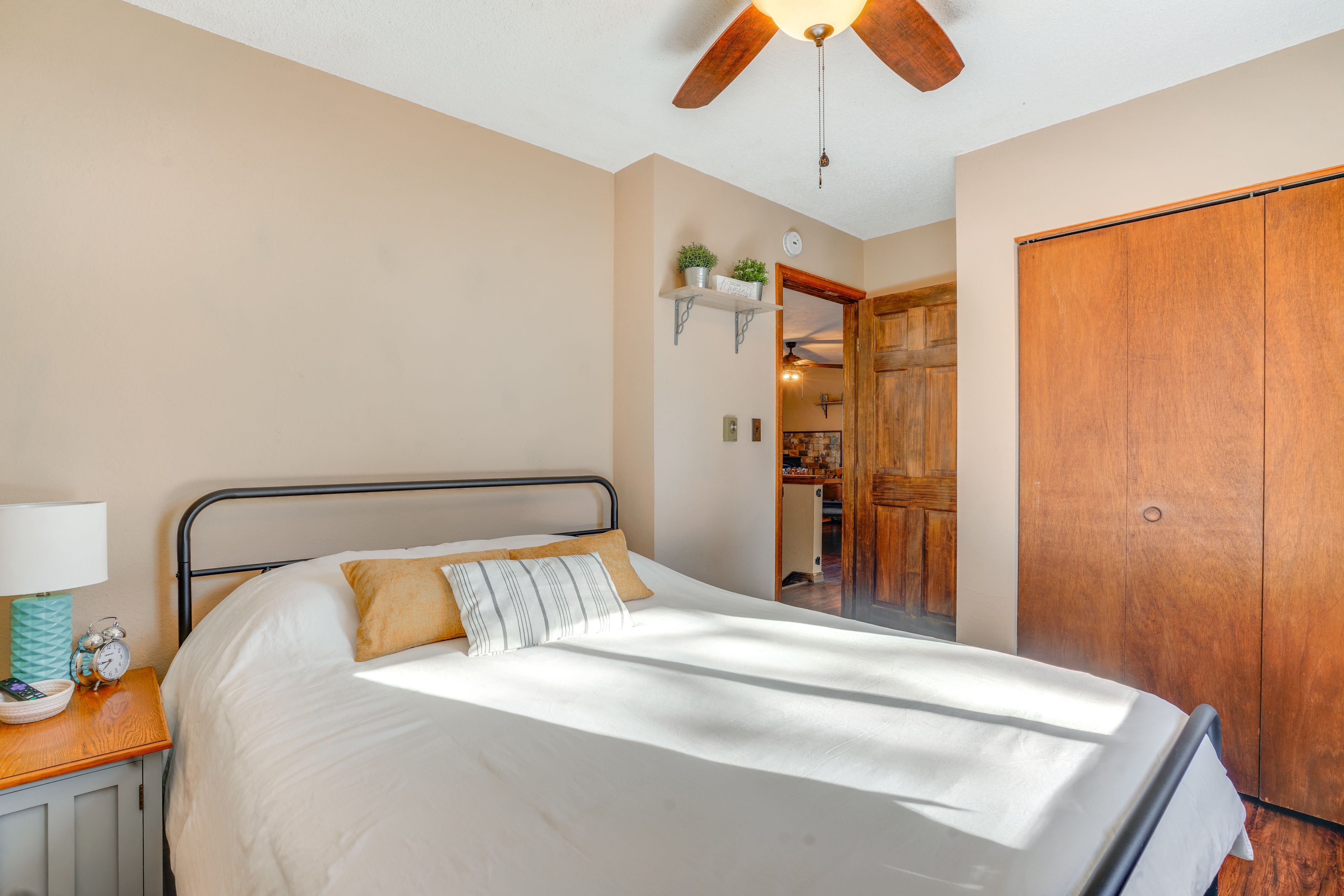 Bedroom 2 | Queen Bed | Main Level