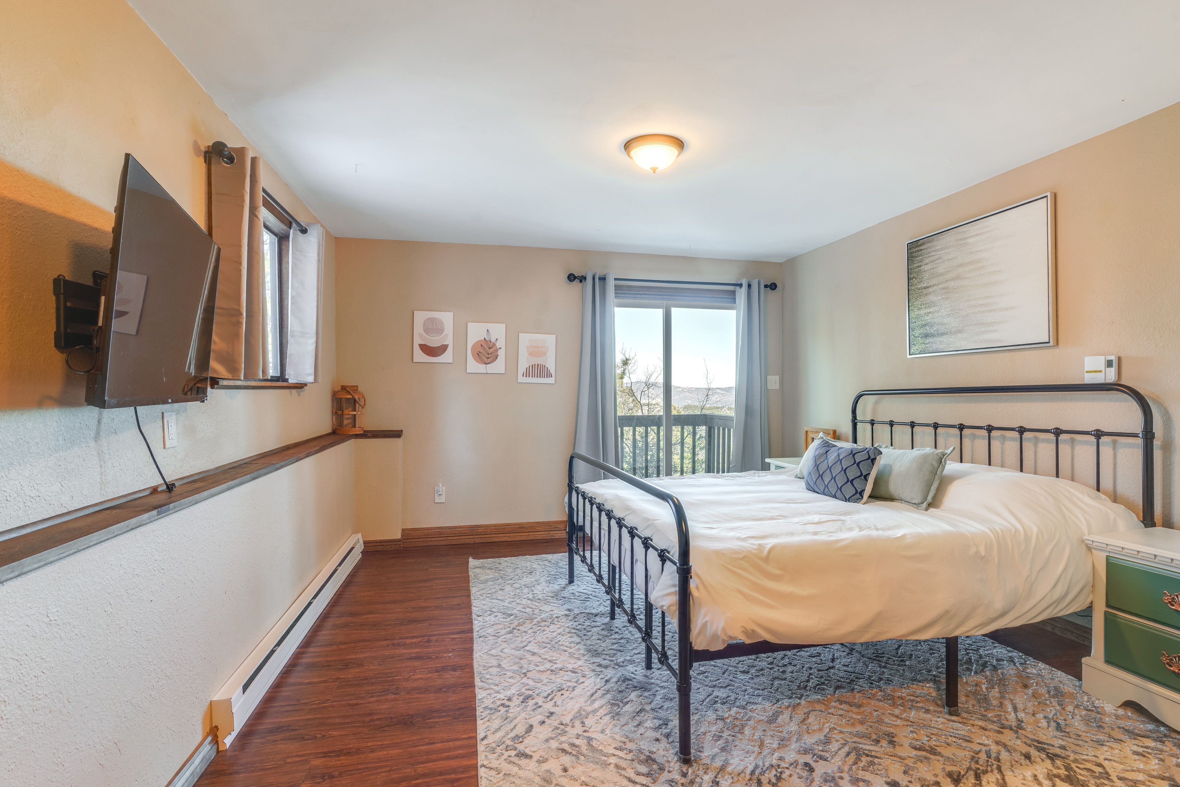 Bedroom 3 | King Bed | Lower Level