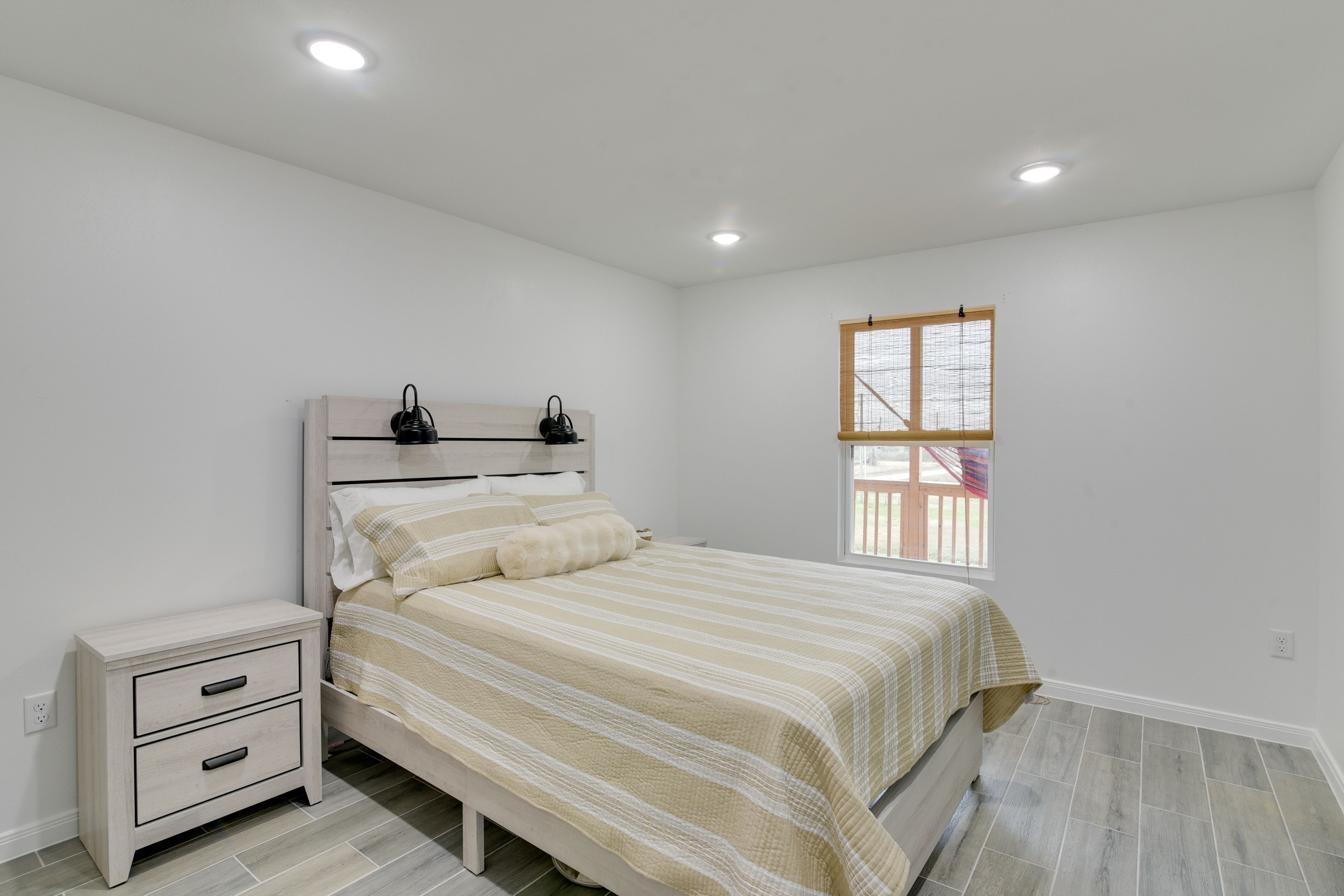 Bedroom 1 | Queen Bed | Linens Provided