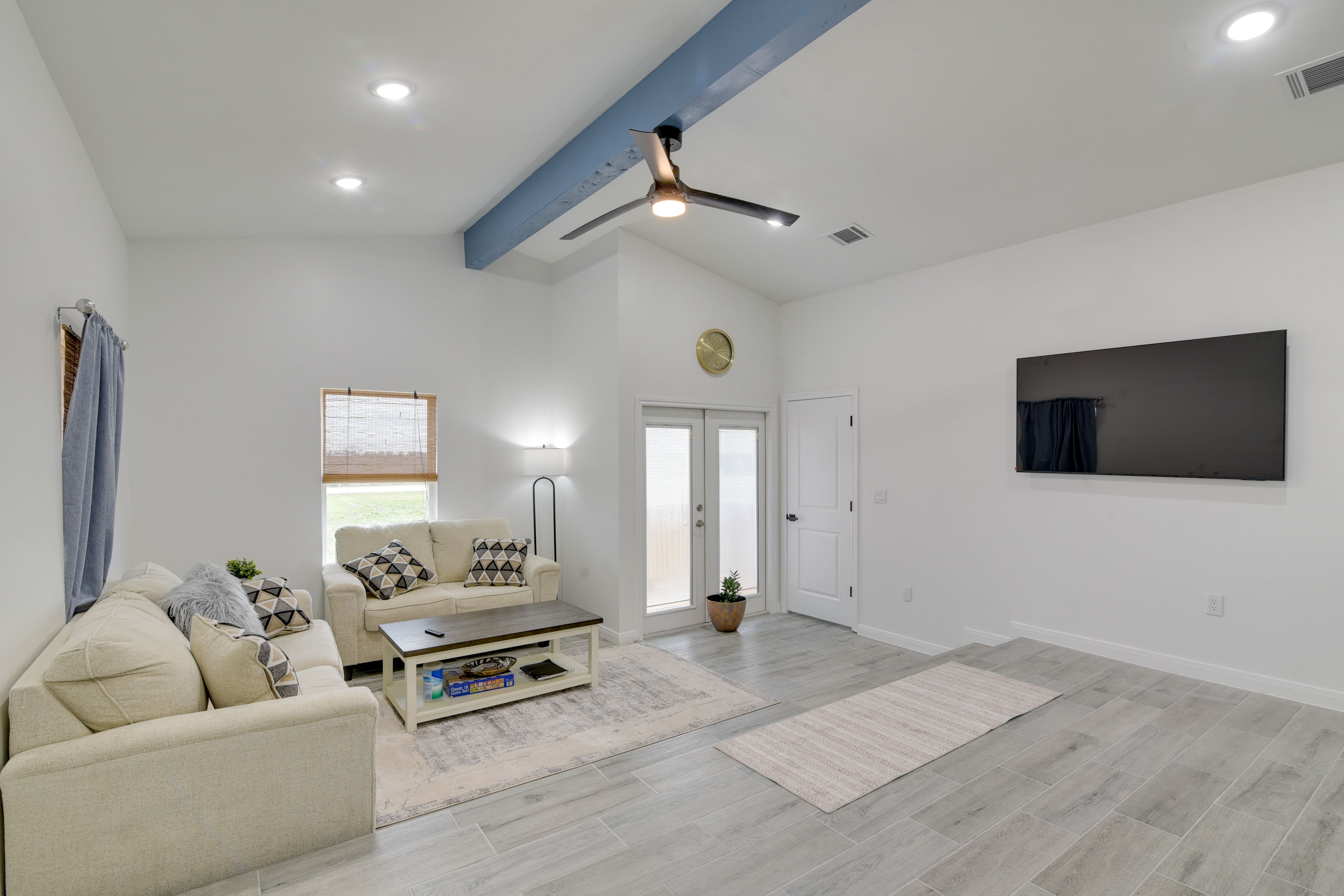 Port Bolivar Vacation Rental | 2BR | 1BA | 1,100 Sq Ft | Stairs Required