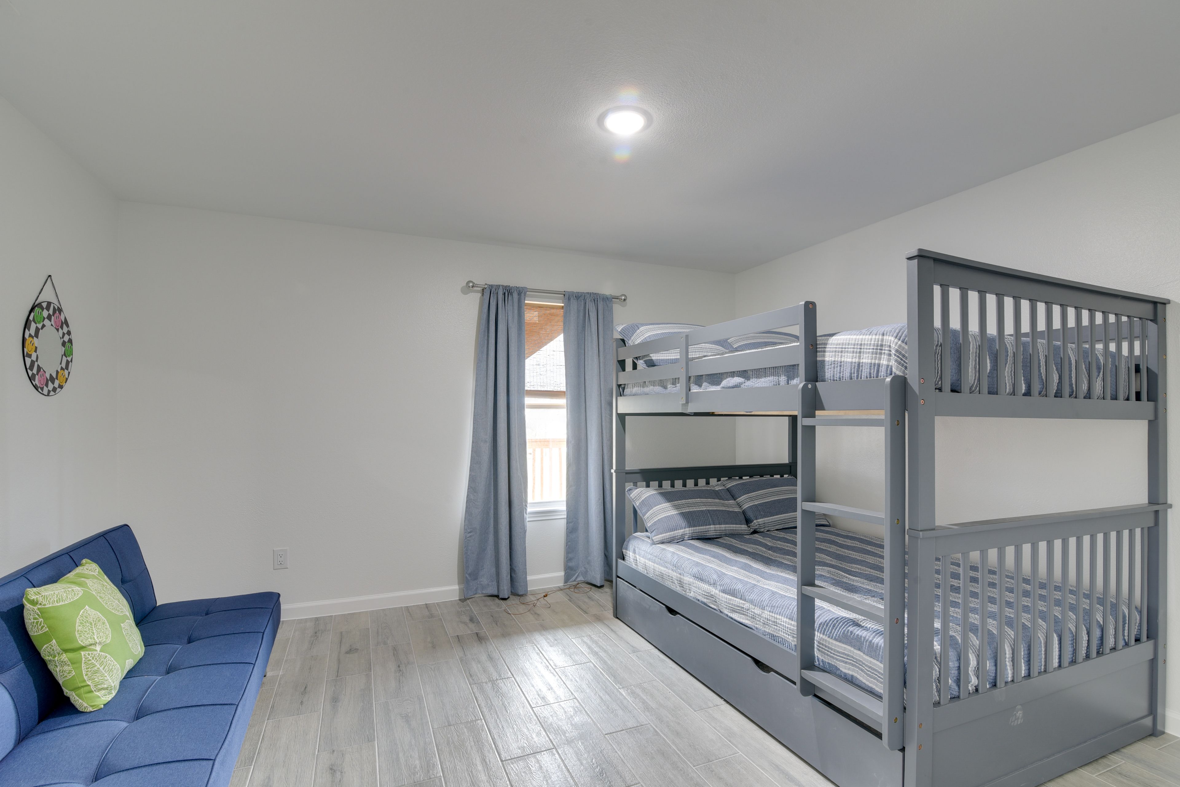 Bedroom 2 | Full Bunk Bed | Futon