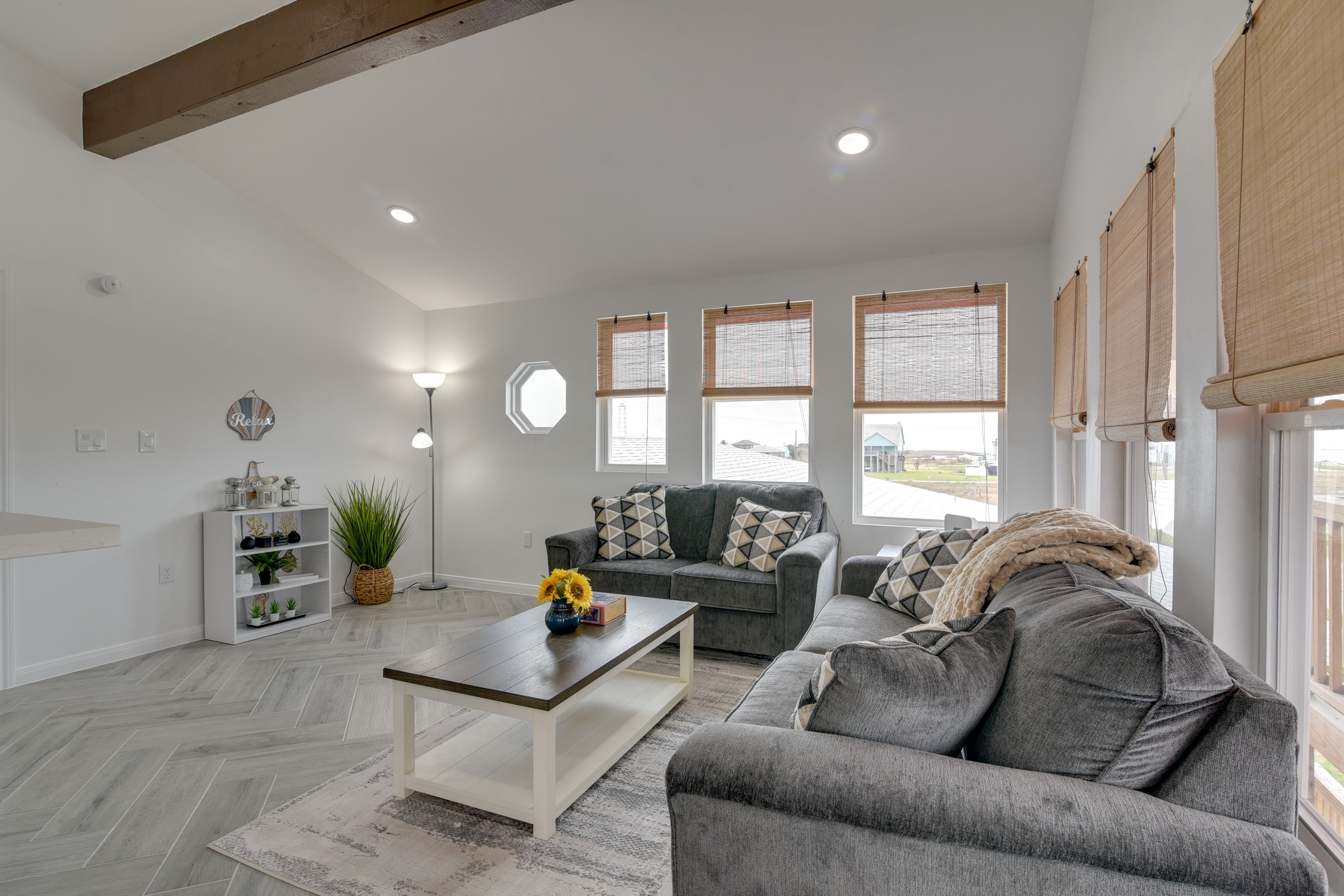 Living Room | Full Sleeper Sofa | Central Heating & A/C | Free WiFi