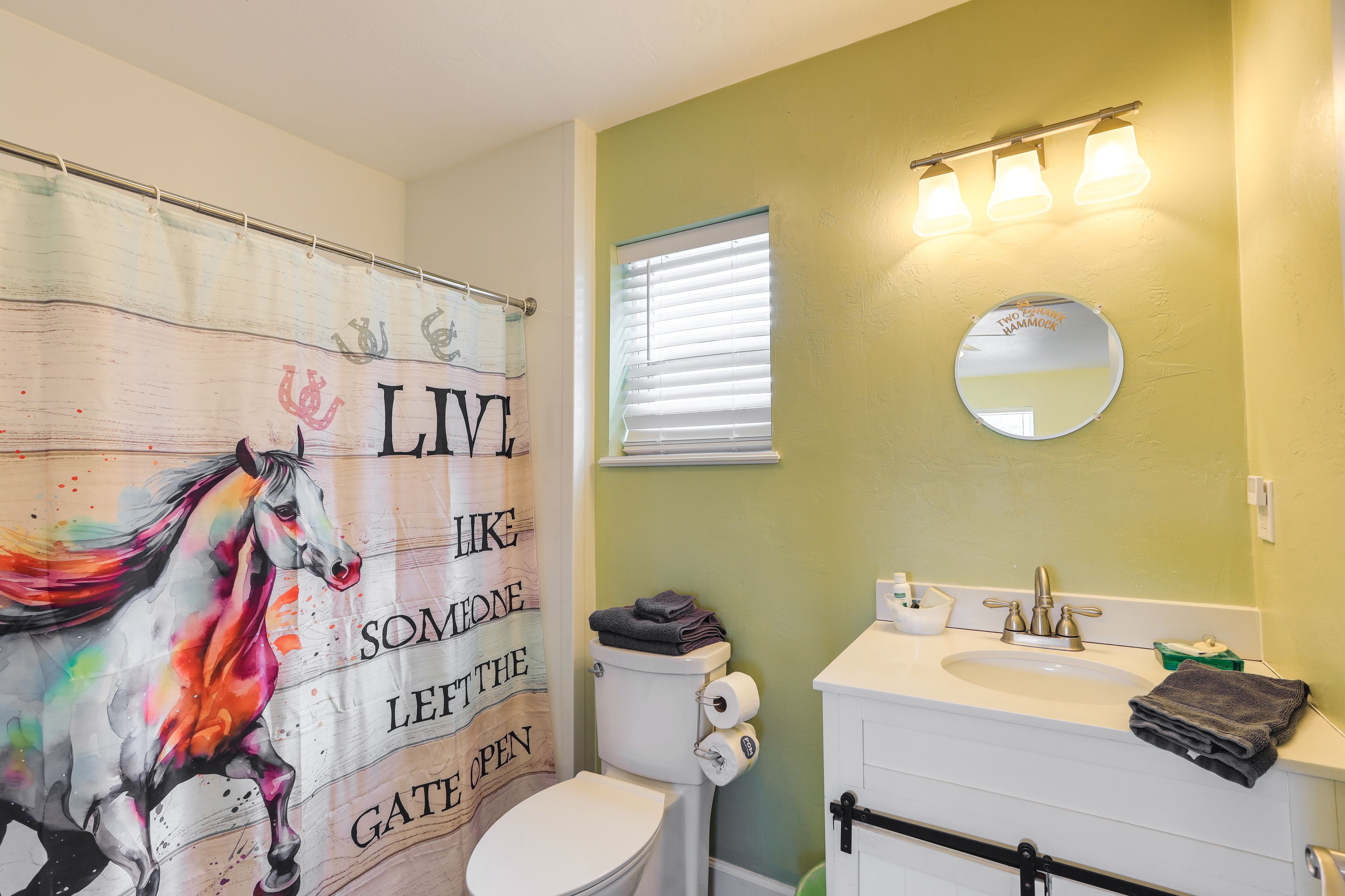 Full Bath | Towels | Hair Dryer