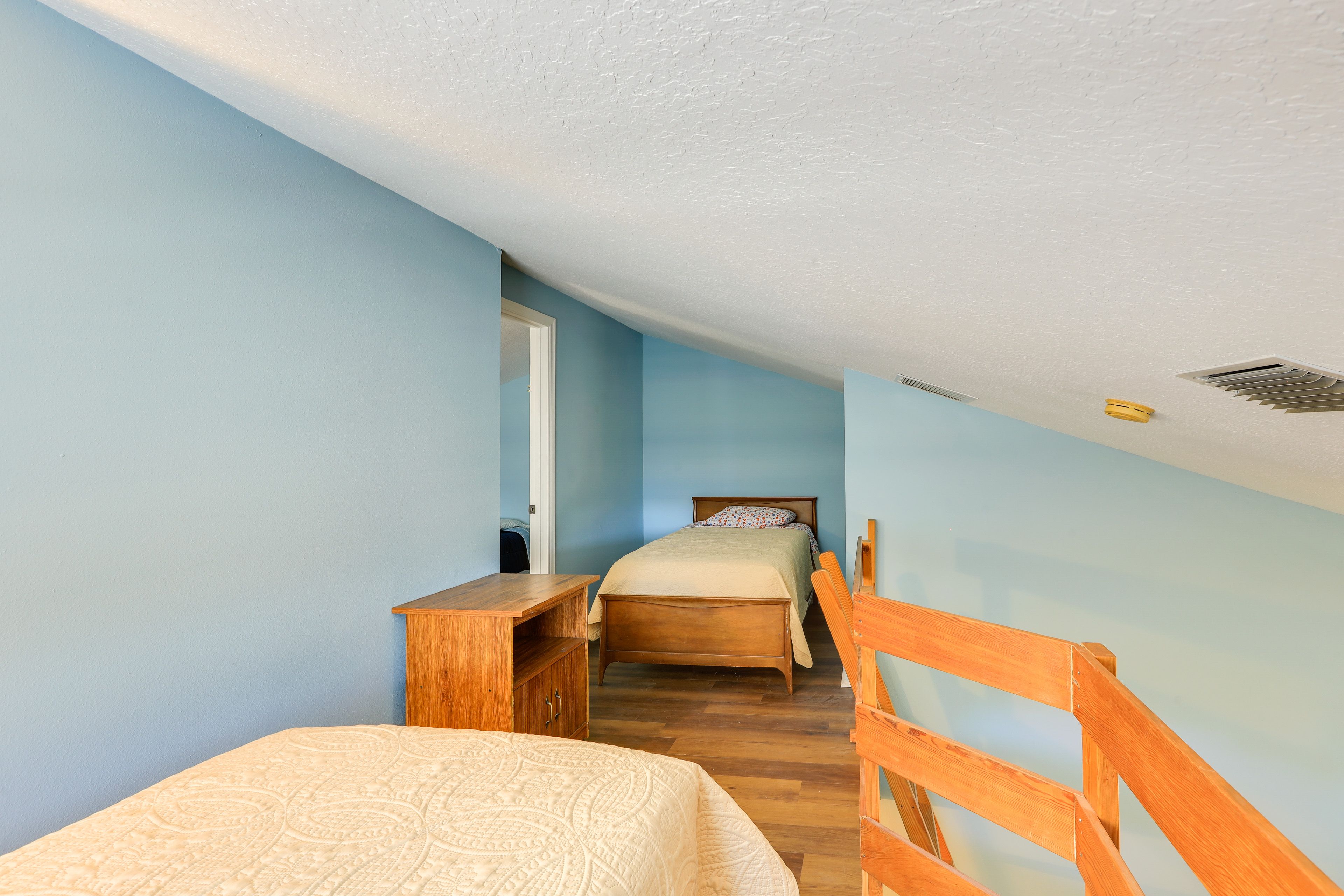 Bedroom 3 | 2 Twin Beds | Access via Ladder