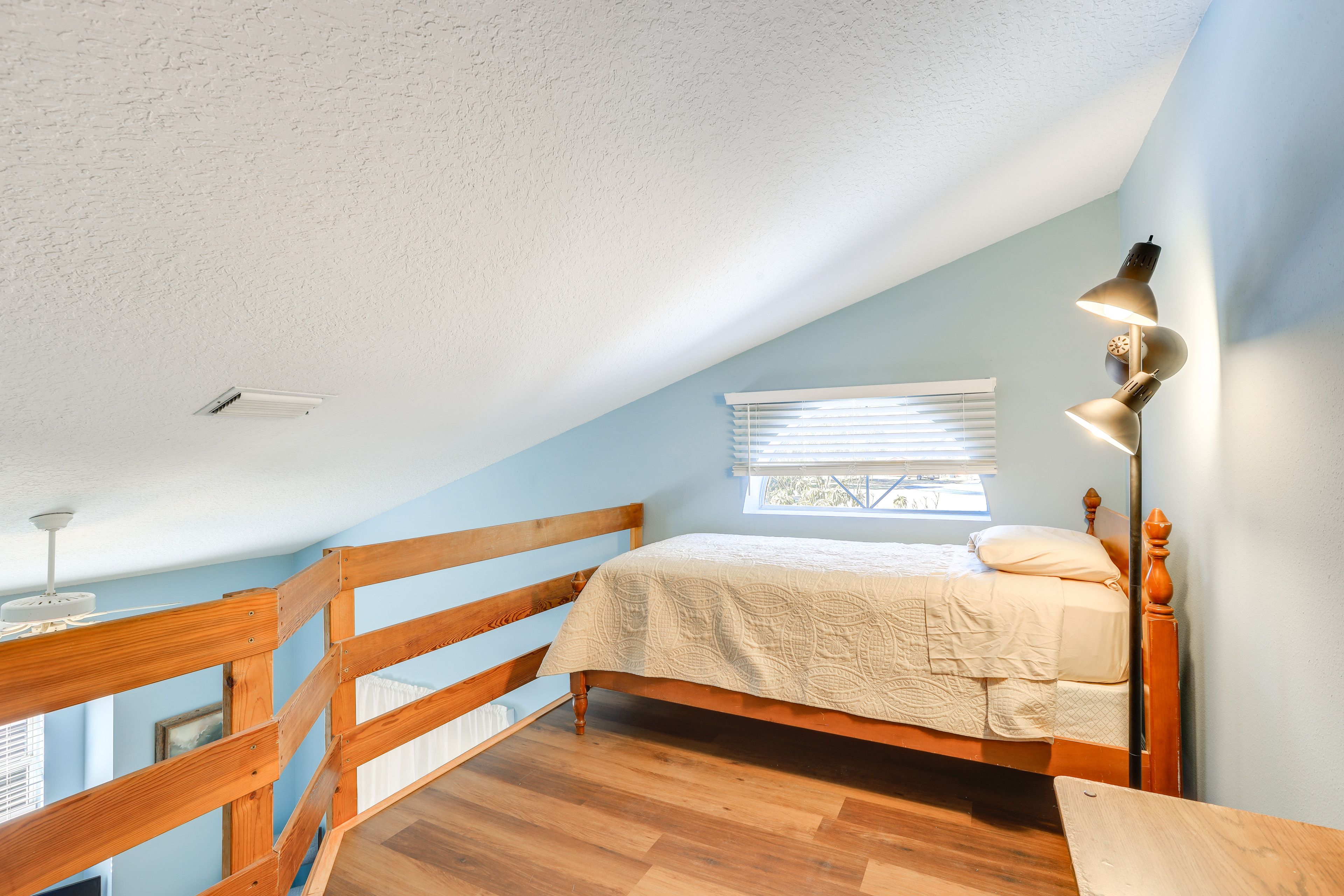 Bedroom 2 | 2 Twin Beds | Access via Ladder