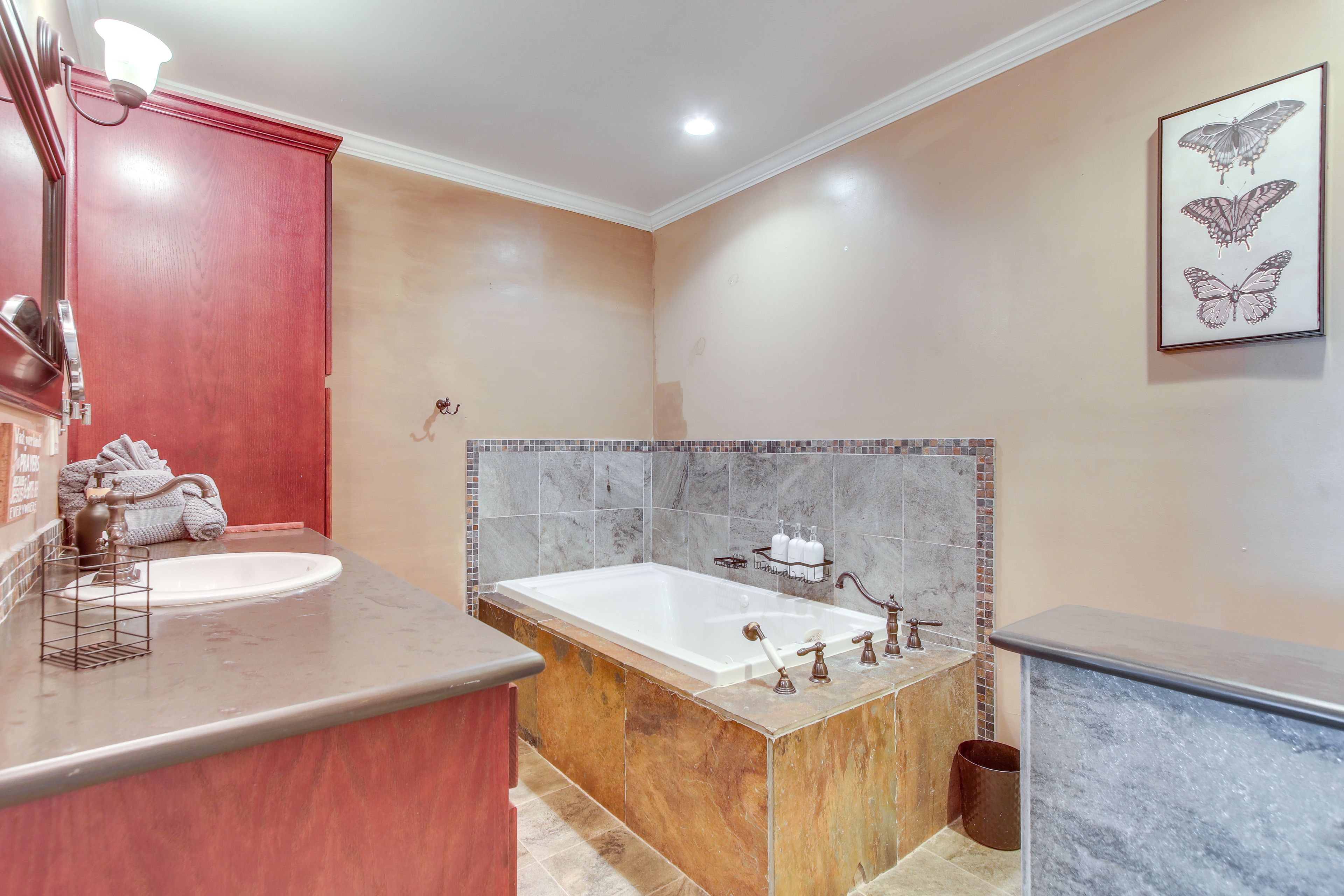 Bathroom | Towels Provided