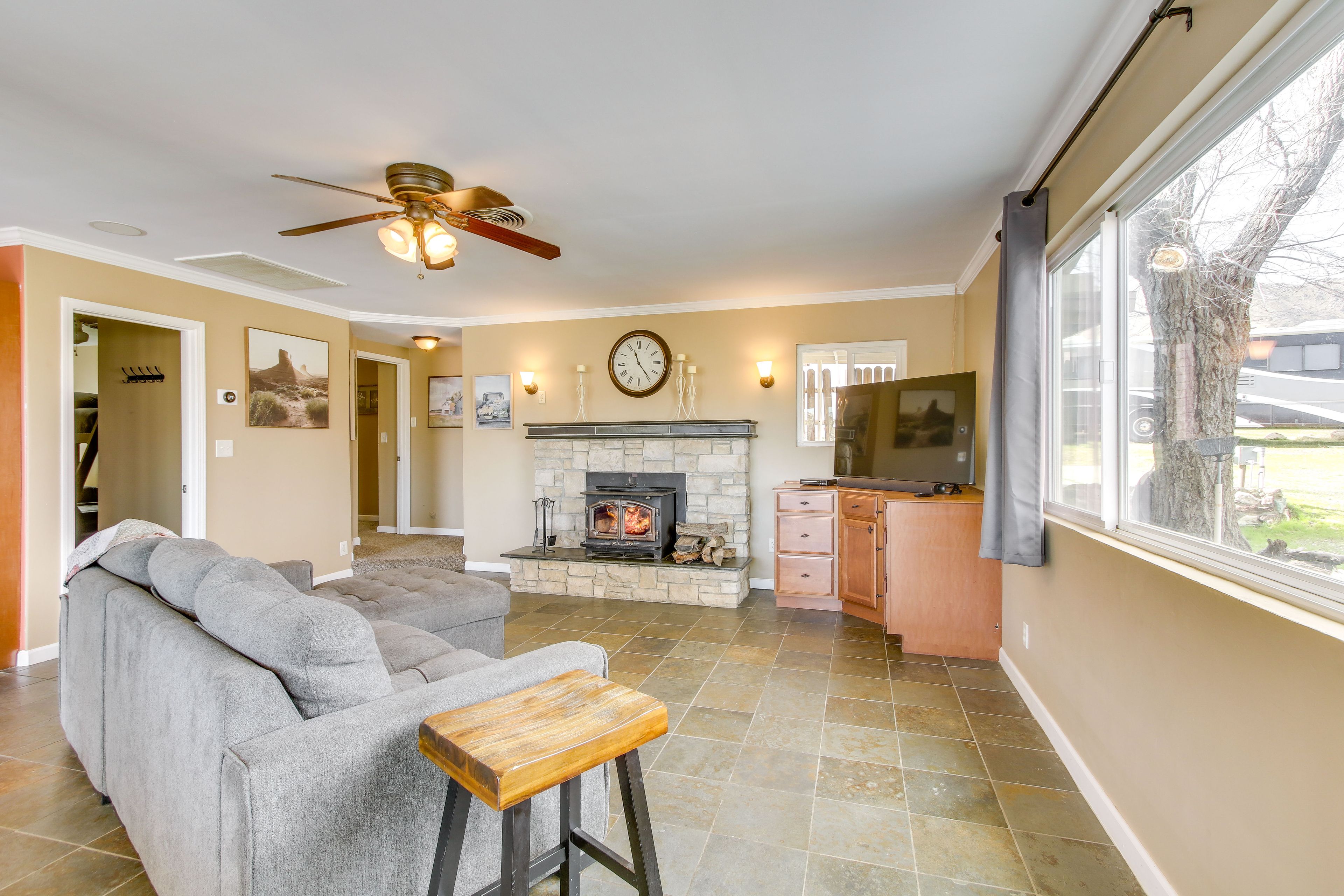 Mountain Mesa Vacation Rental | 2BR | 2BA | Steps Required | 2,670 Sq Ft