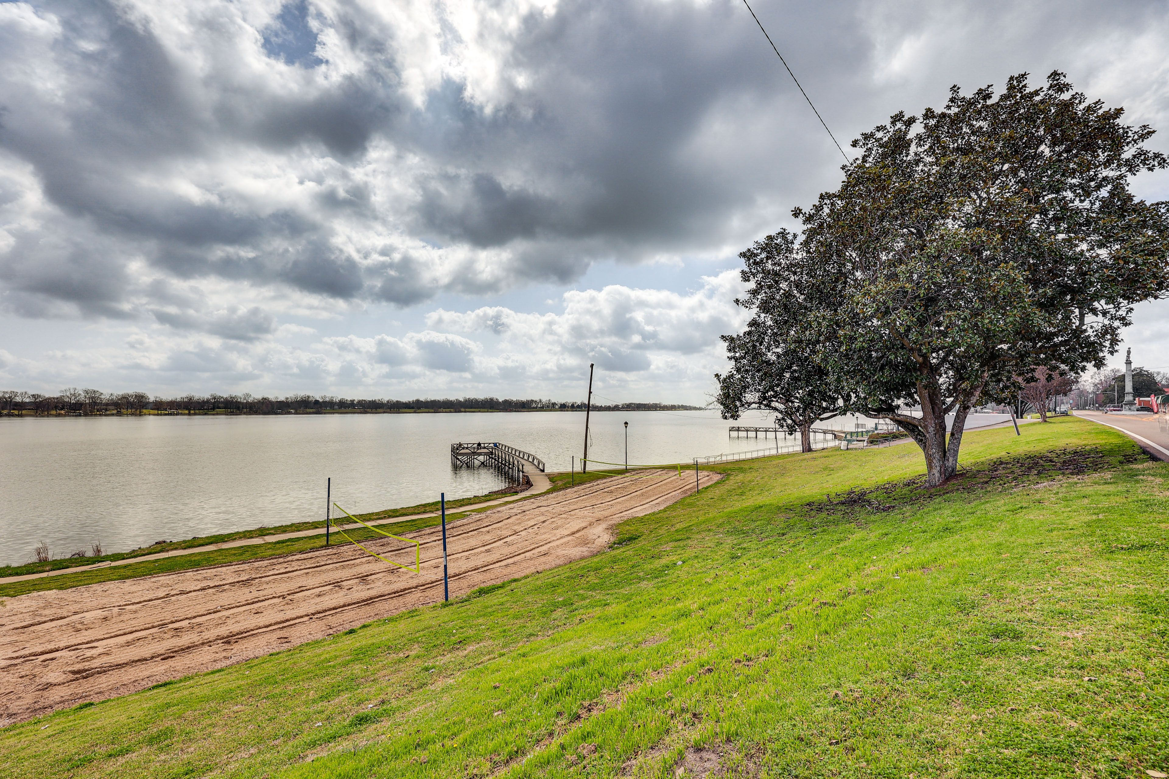 Walk to Jack R. Rhodes Lakefront Park