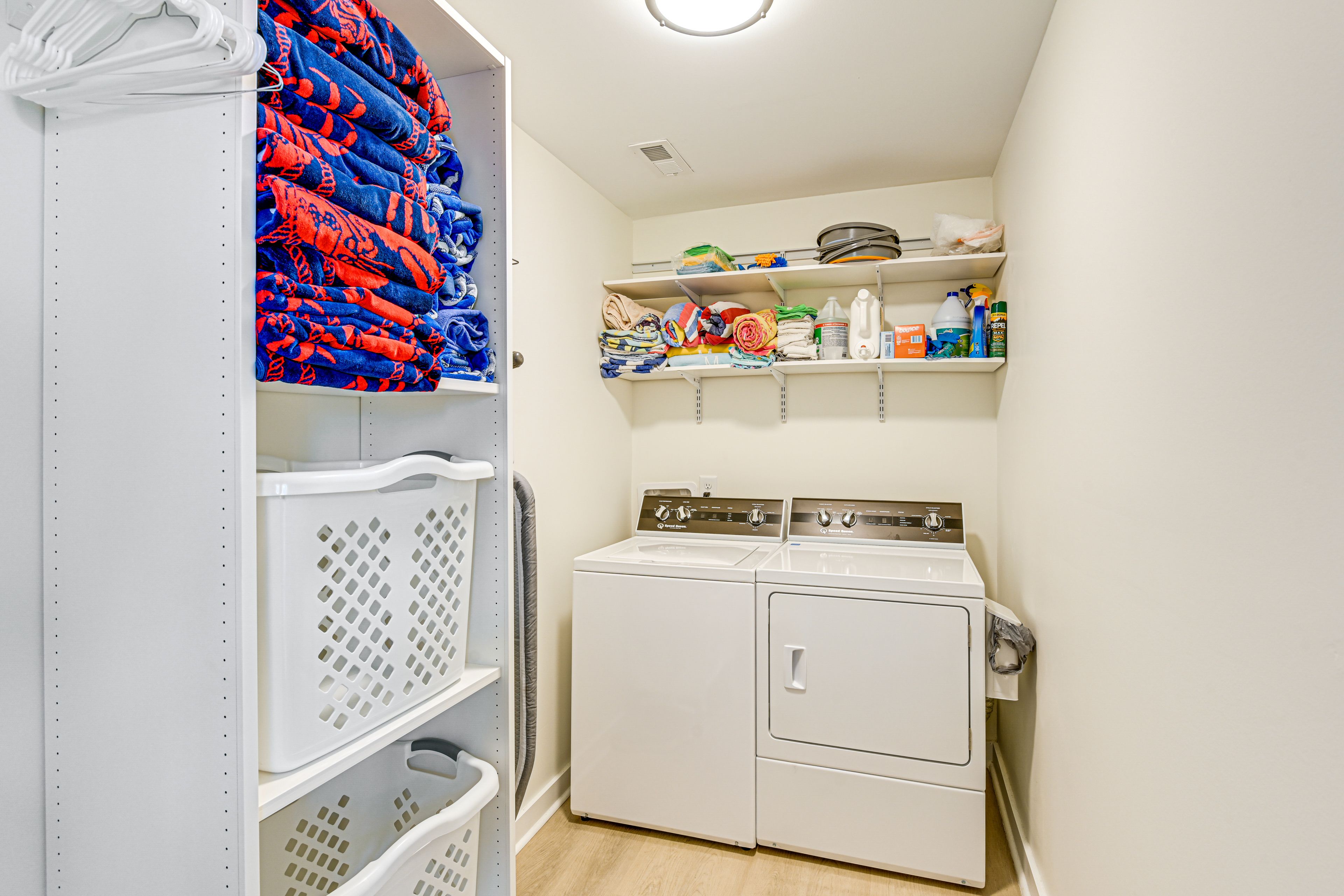 Laundry Room | Washer & Dryer