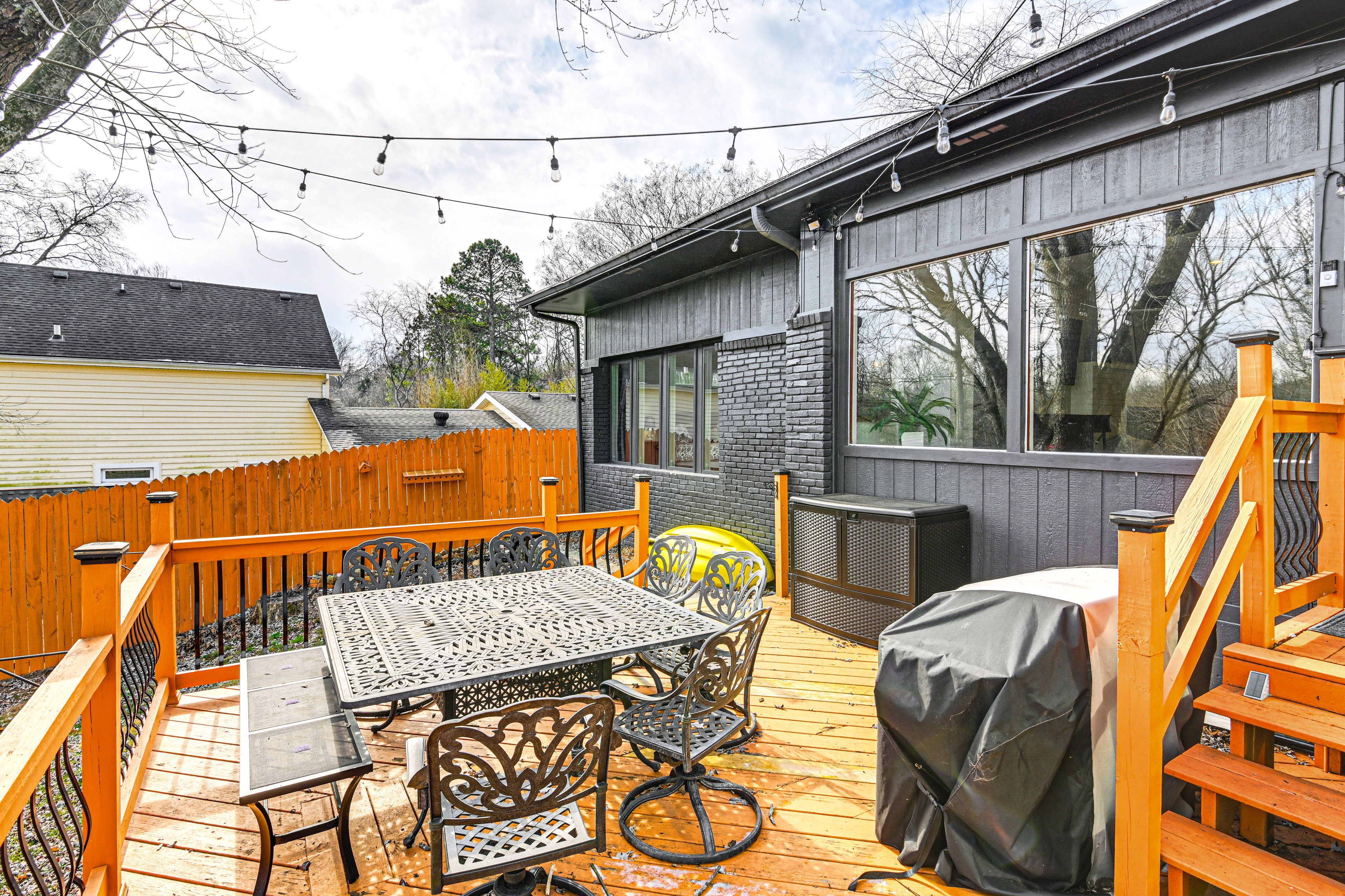Furnished Deck | Gas Grill