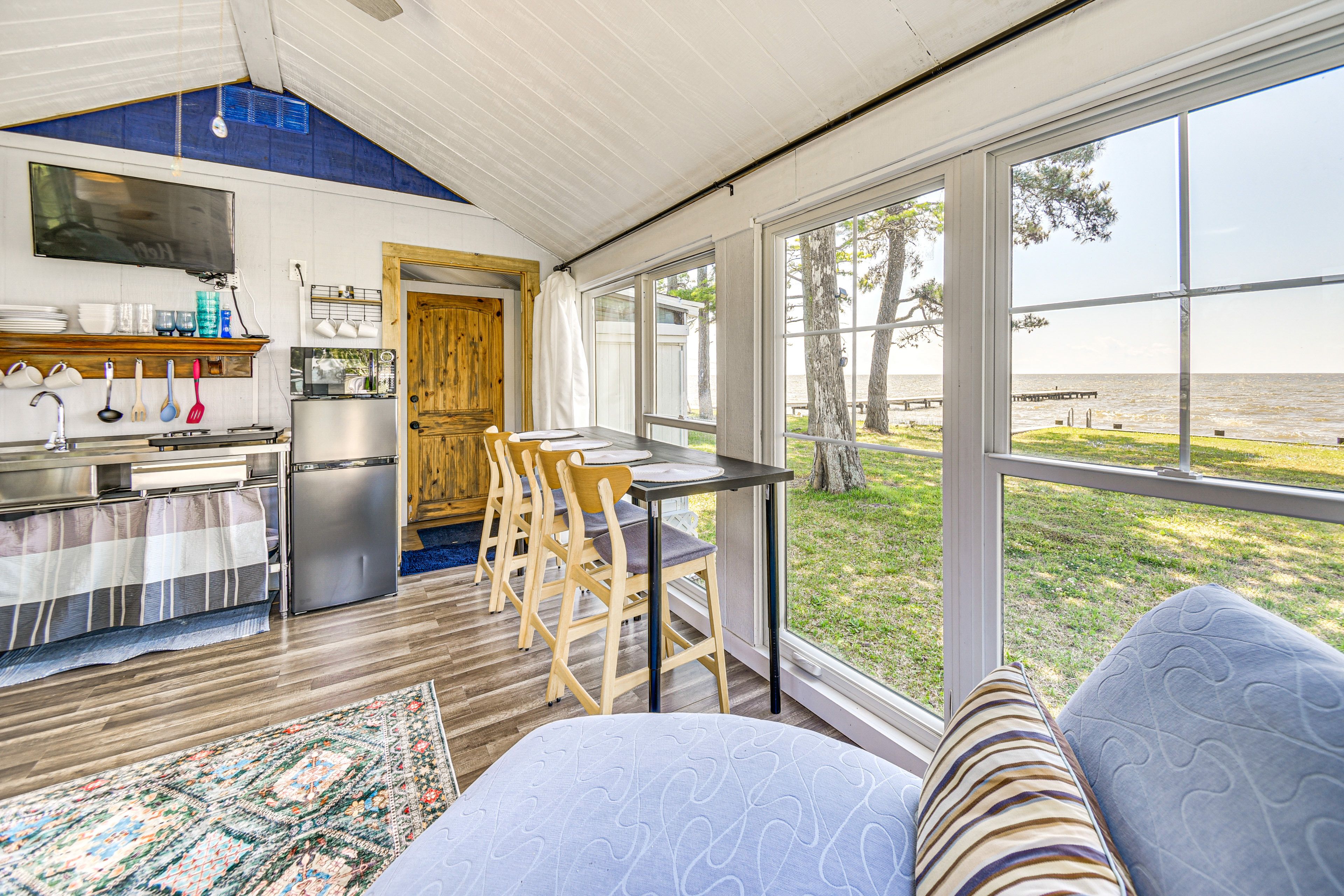 Dining Table | Dishware/Flatware Provided | Water Views