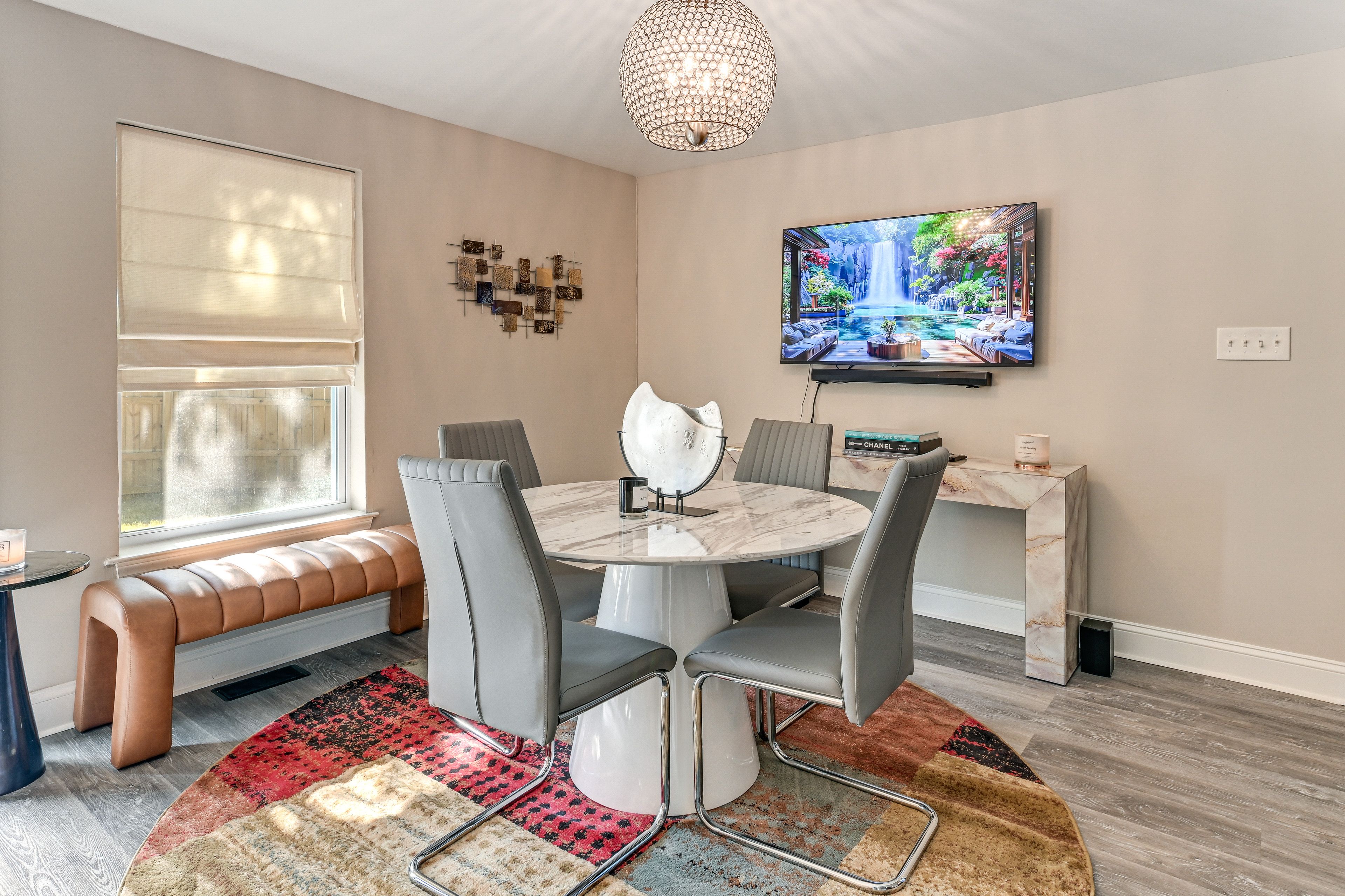 Dining Area | Dining Table | Dishware/Flatware