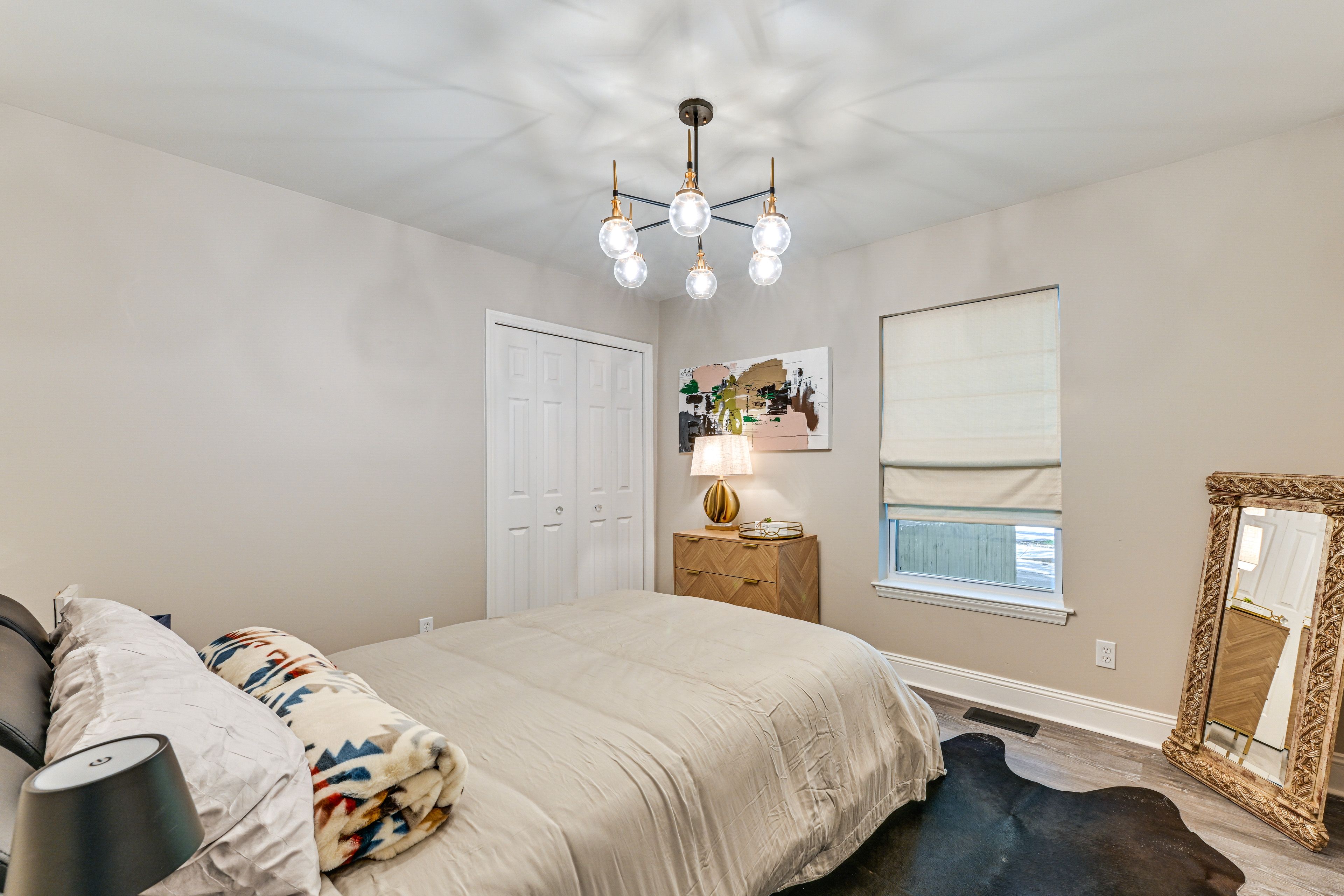 Bedroom 2 | Queen Bed