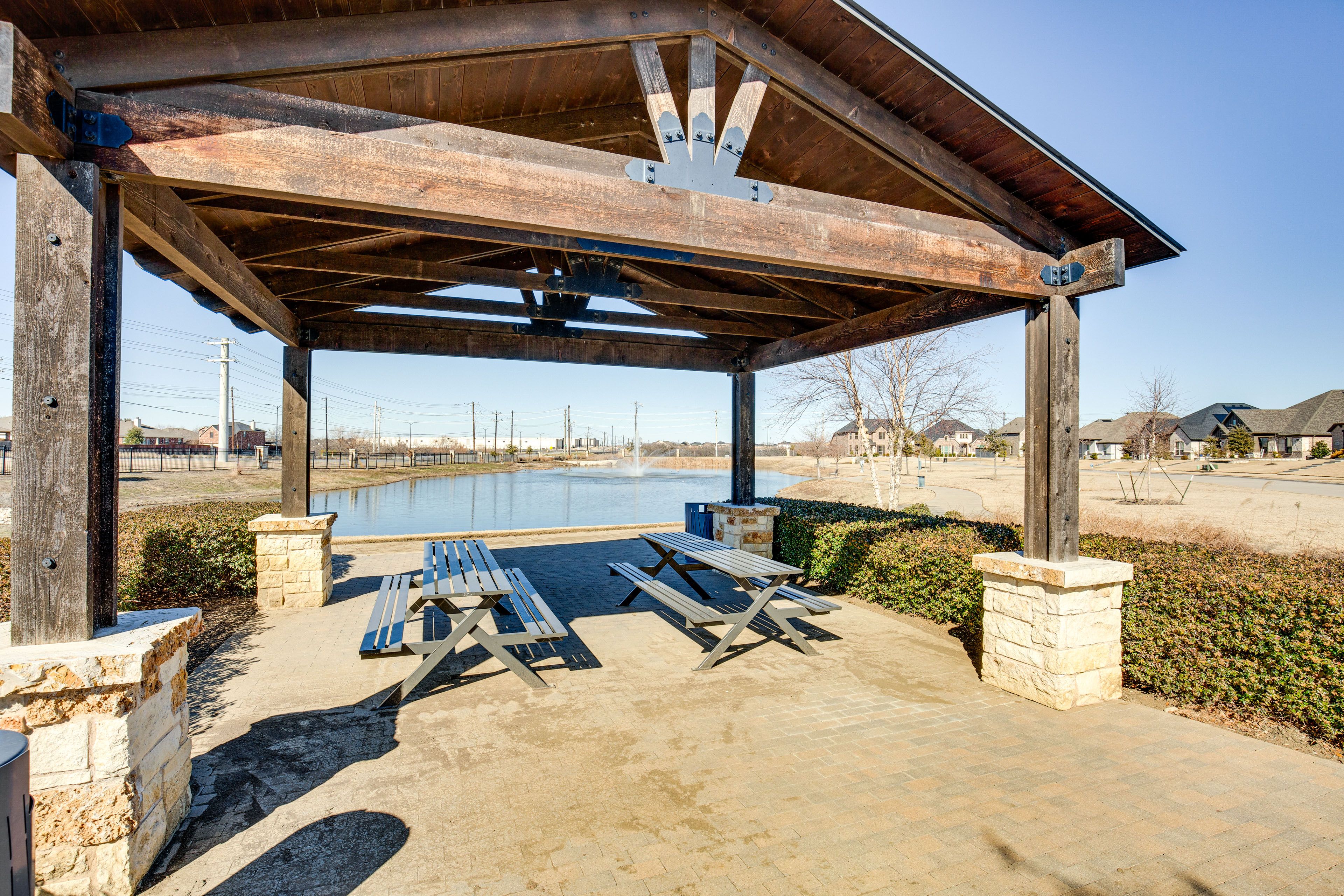 Community Lake & Trail