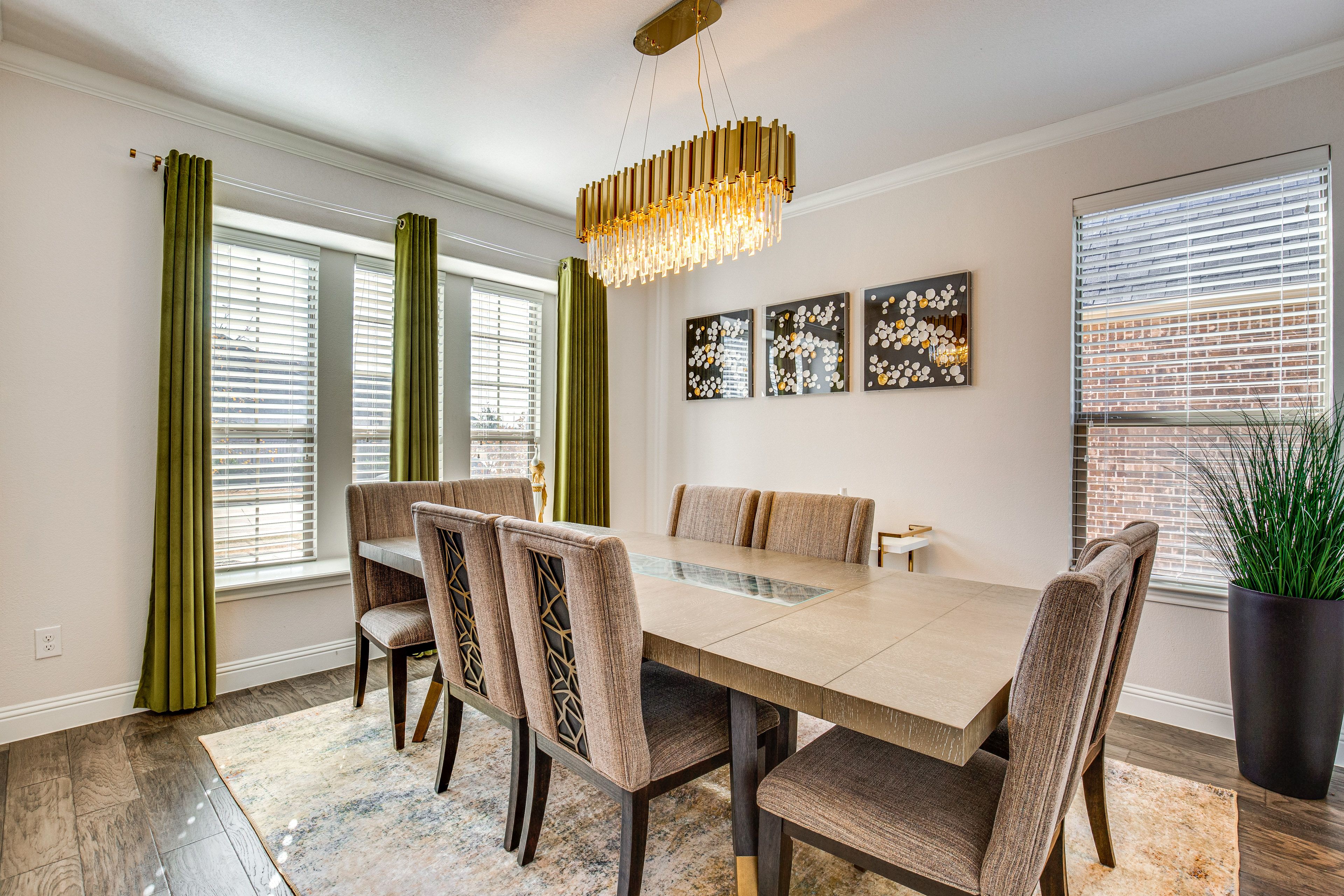 Formal Dining Room | 1st Floor