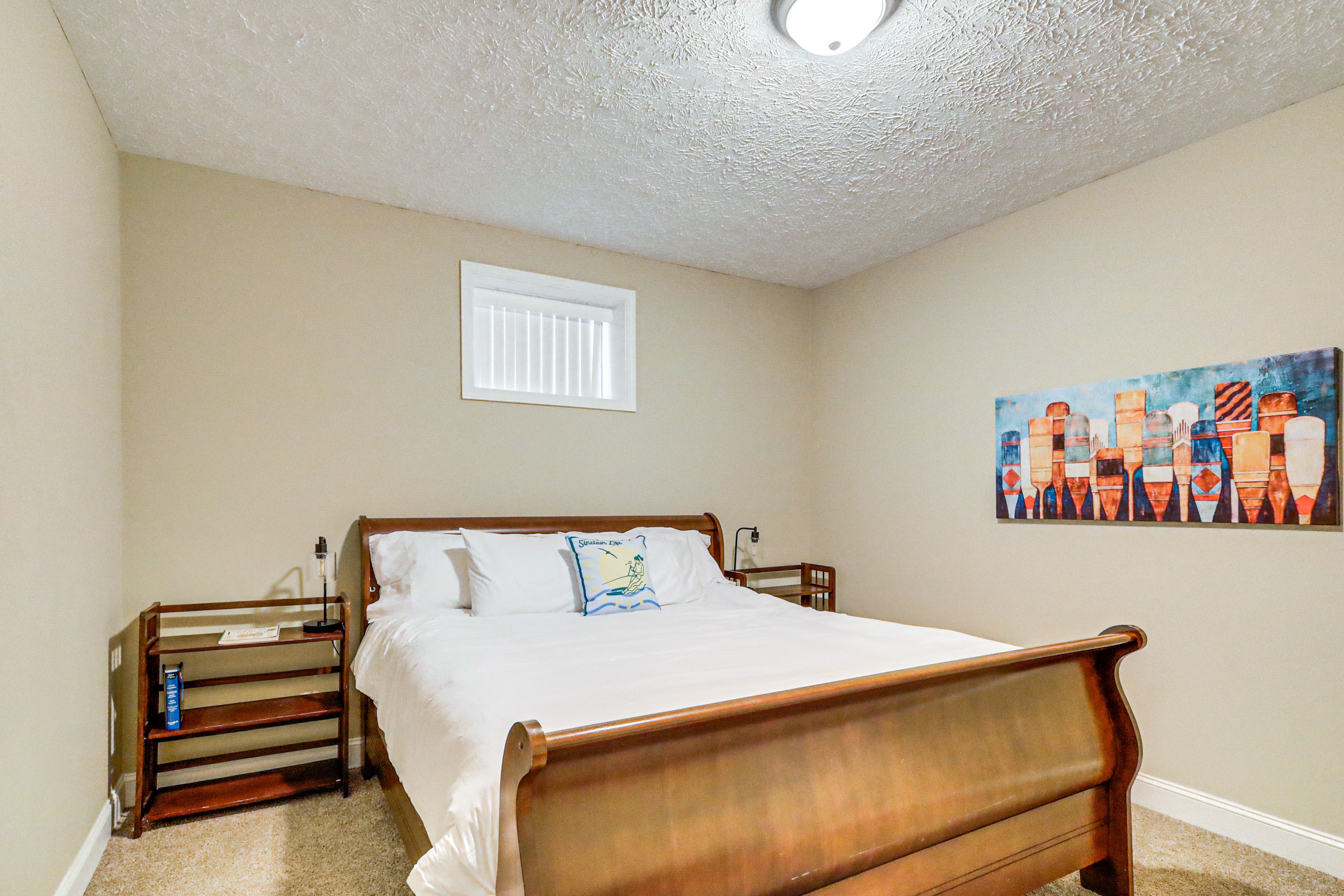 Bedroom 4 | King Bed | Basement Level