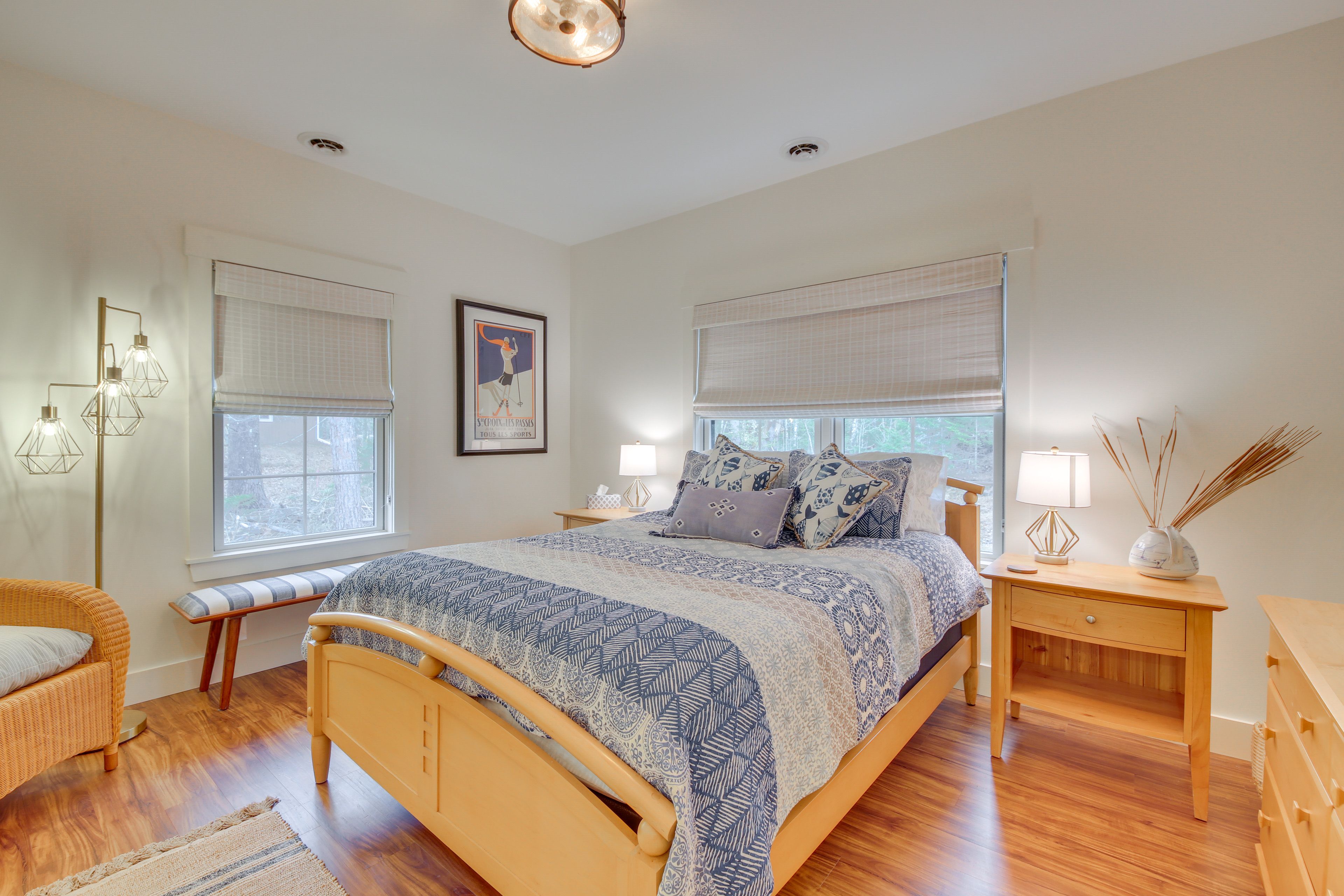 Bedroom 2 | Queen Bed