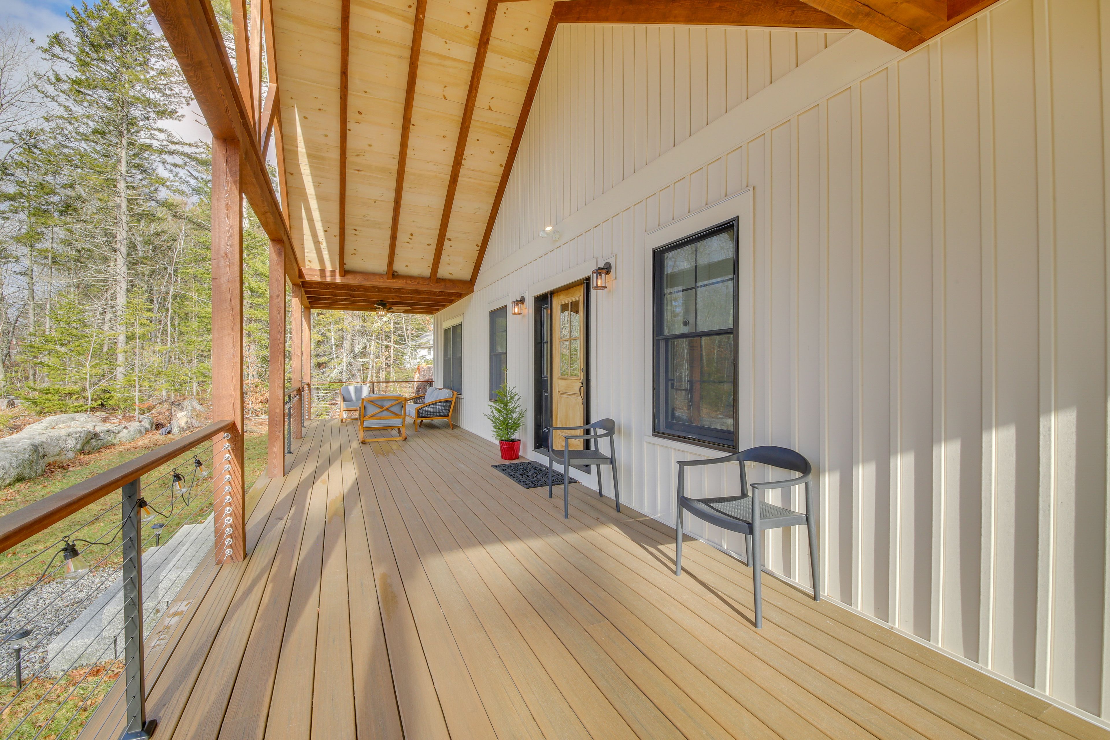 Furnished Deck