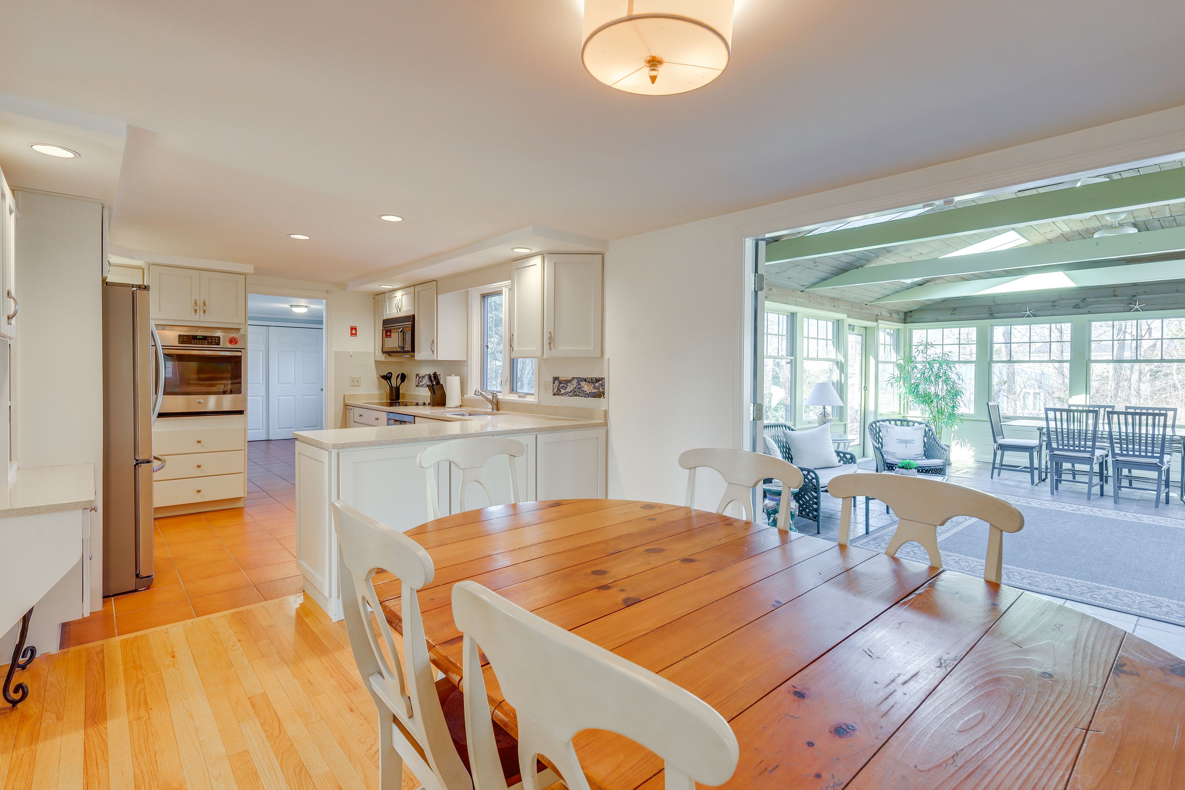Dining Area | 1st Floor | Dishware/Flatware