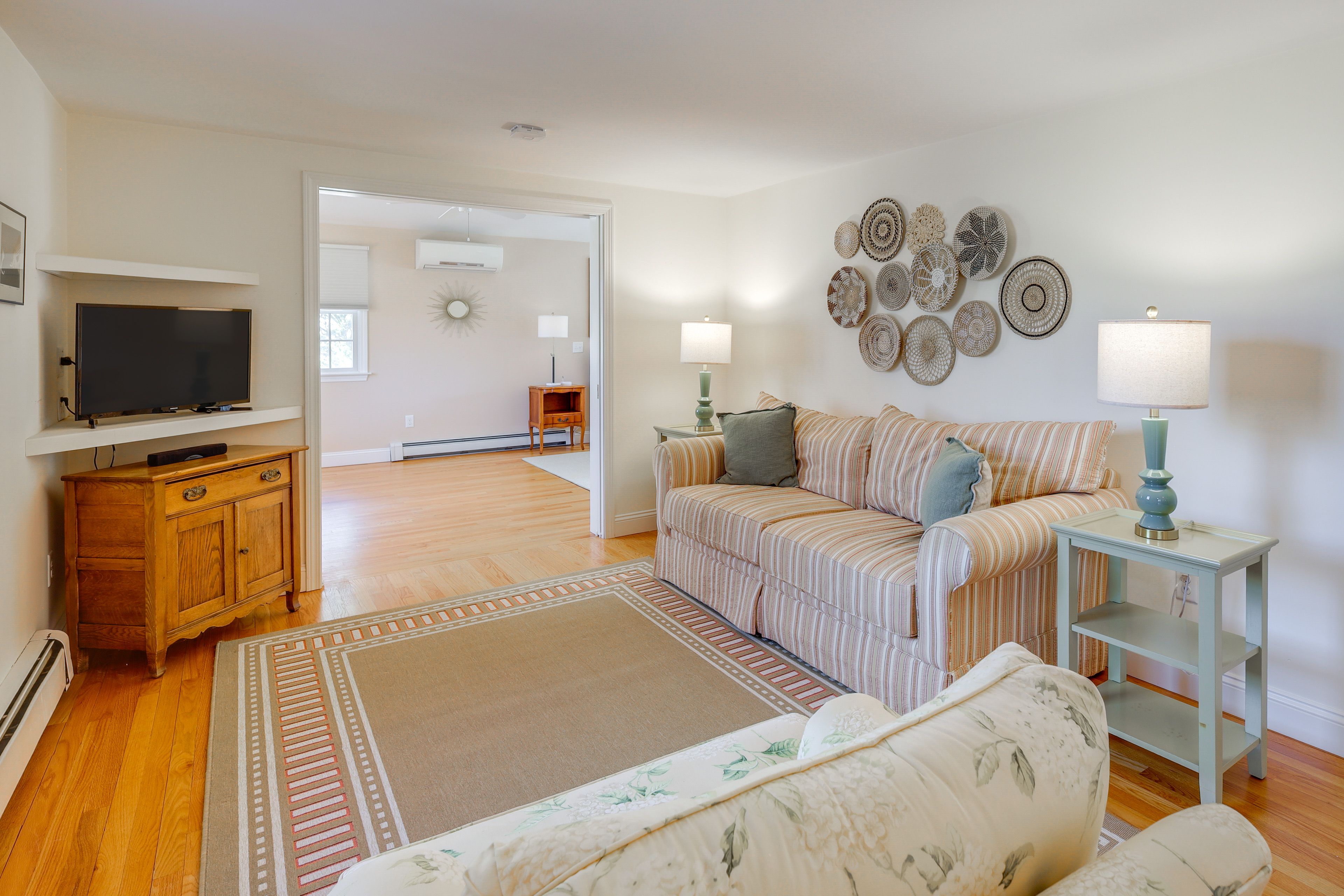 Sitting Room | 1st Floor