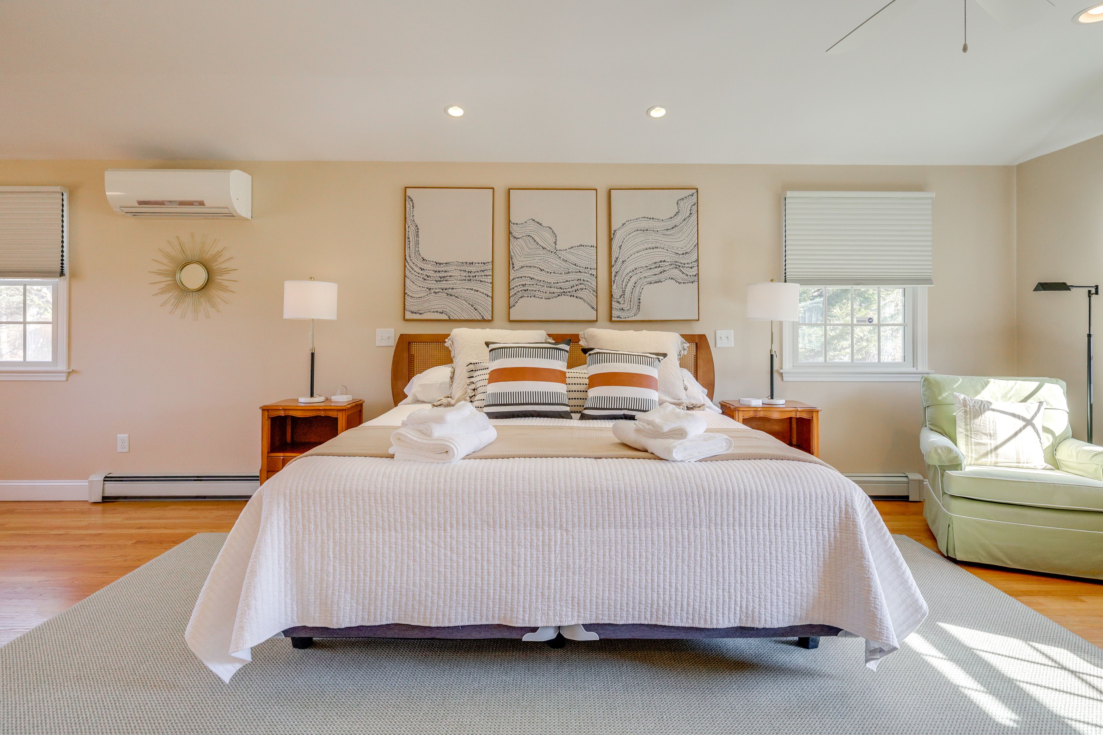 Bedroom 1 | 1st Floor | King Bed | Smart TV