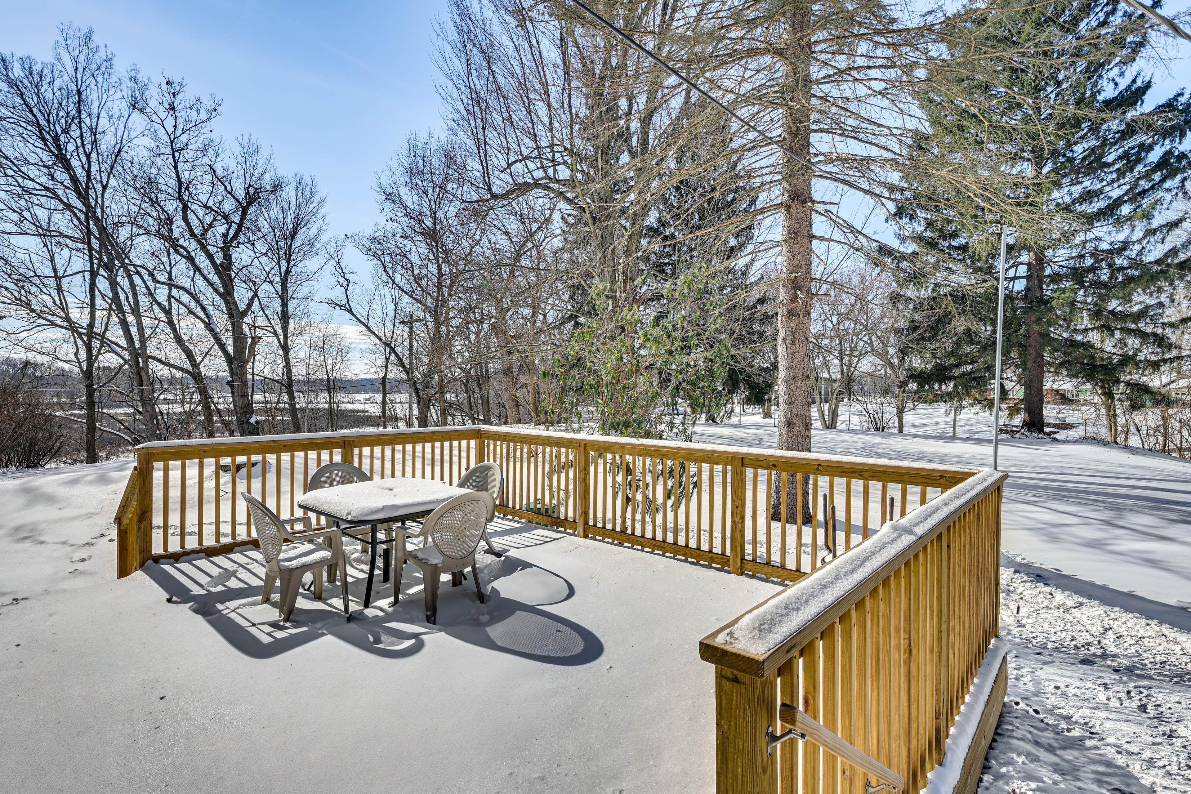 Furnished Deck | Private Yard | Gas Grill