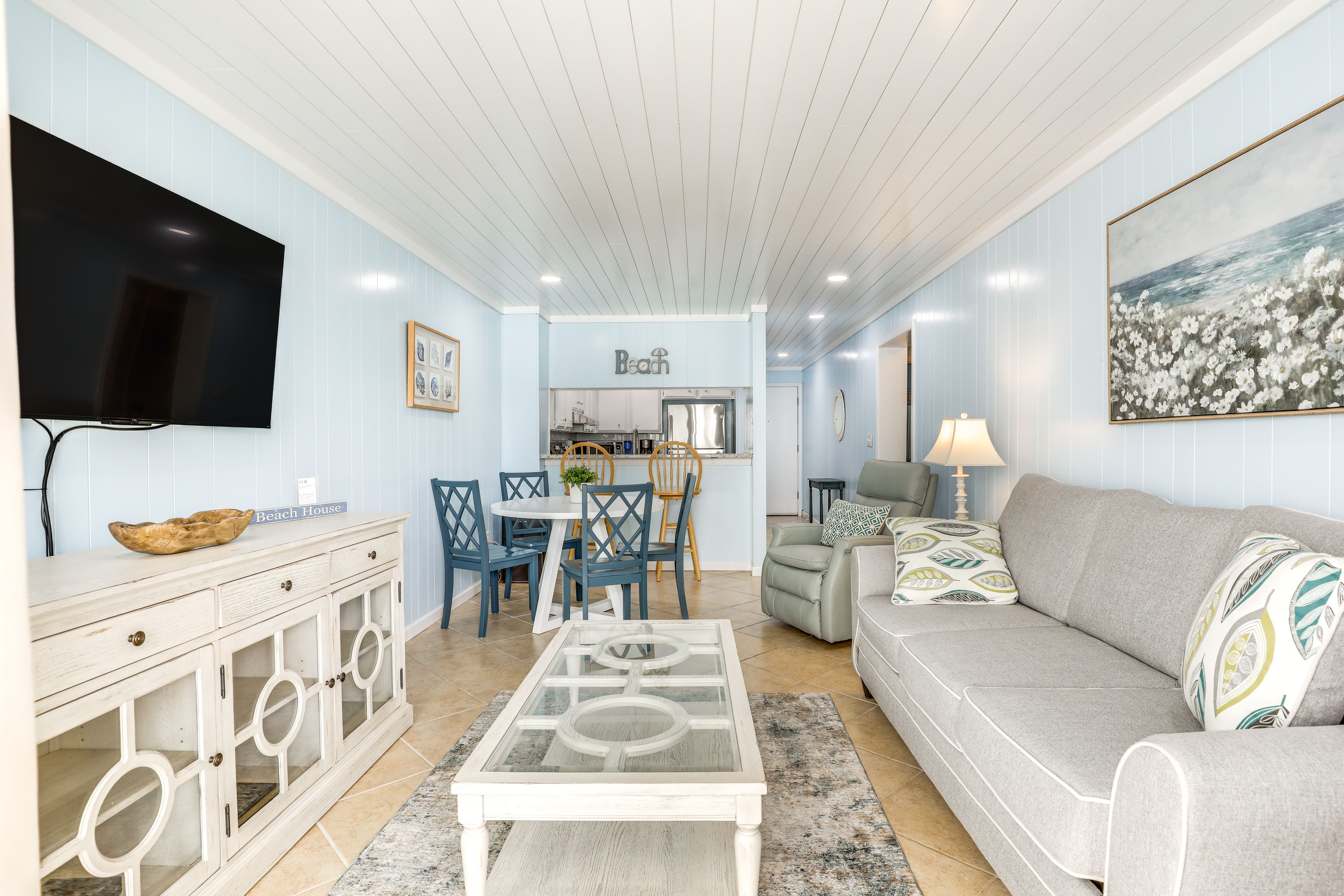 Living Room | Sleeper Sofa | Smart TV | Electric Heating | Window A/C Unit