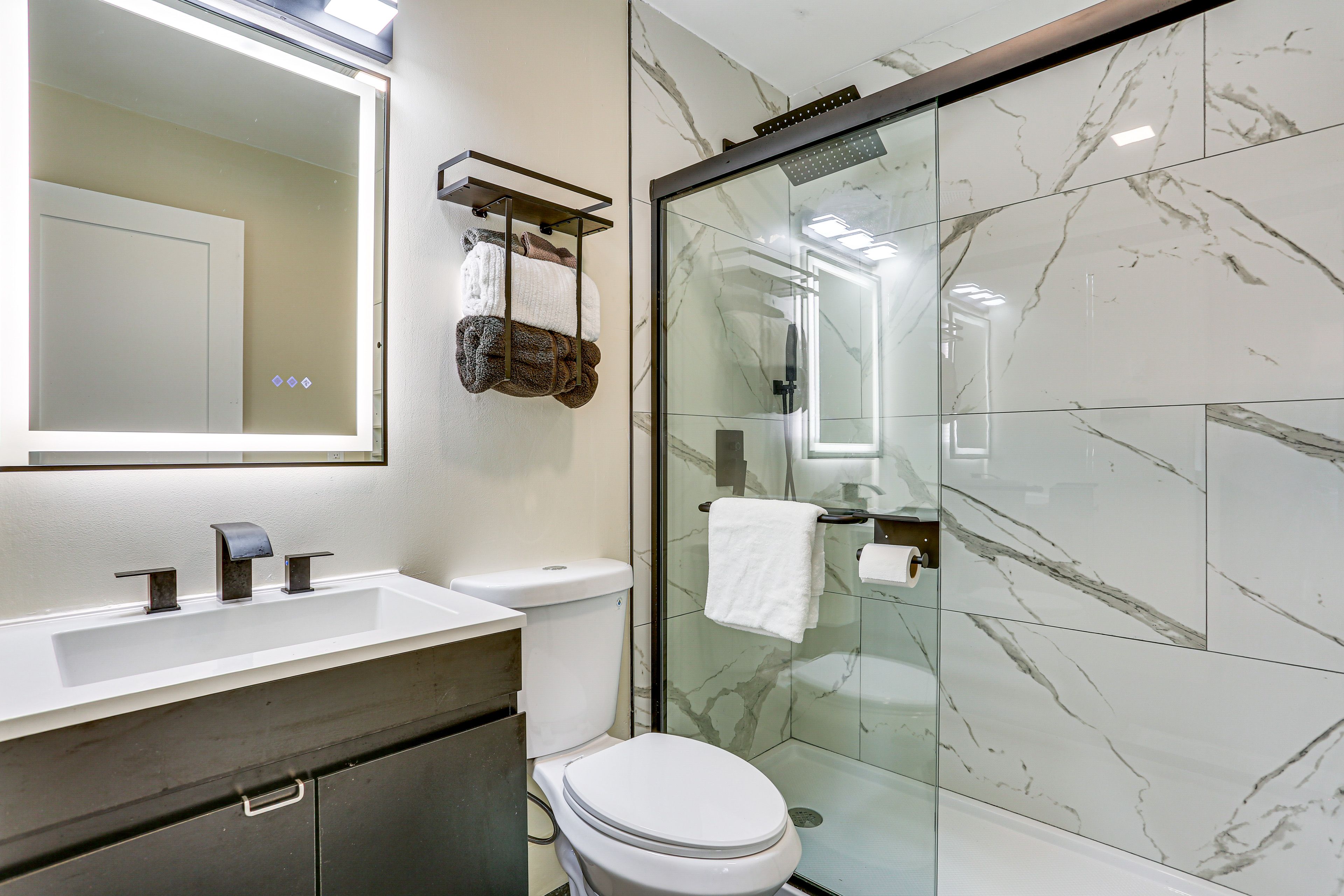 Bathroom | Basement Level