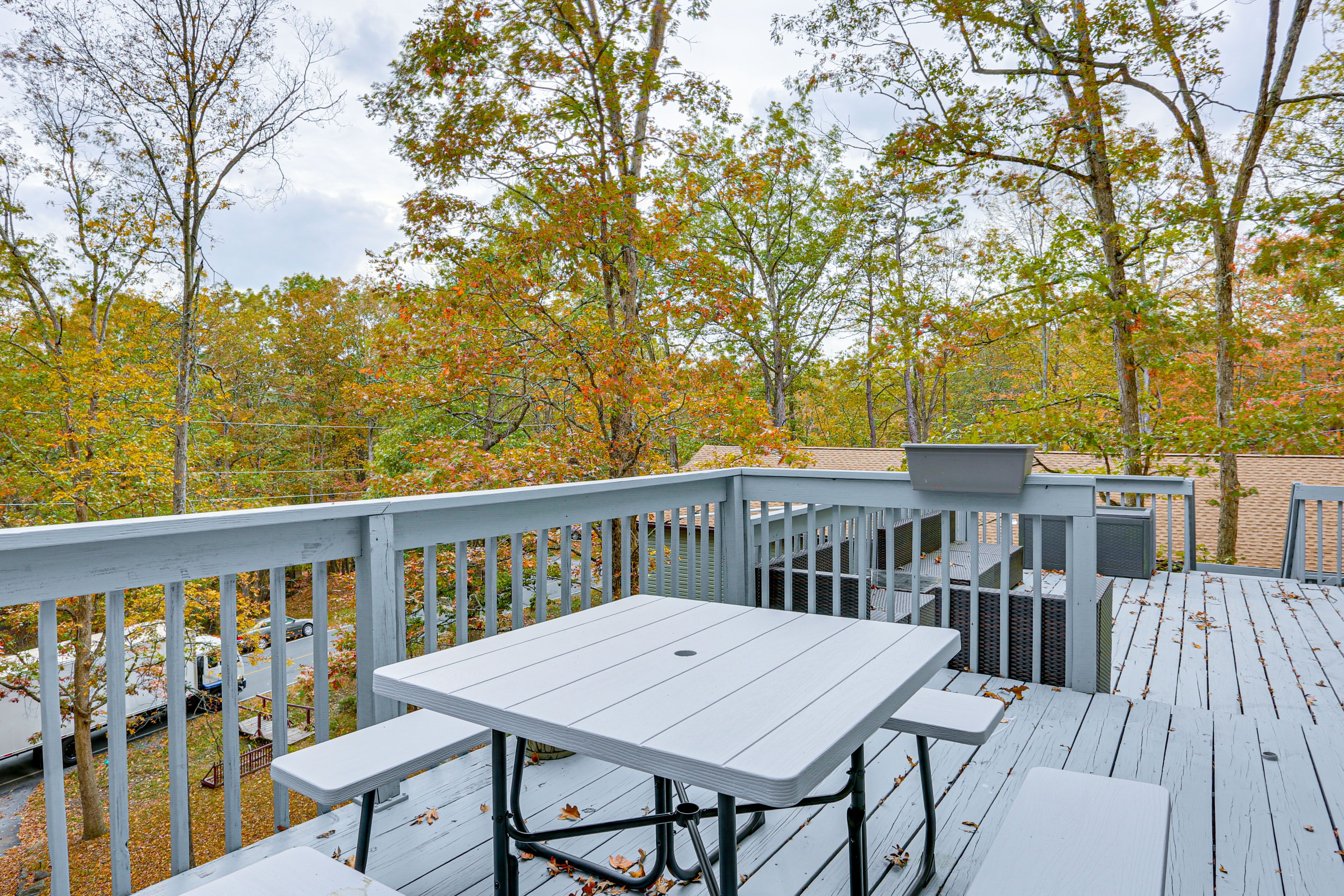 Private Deck | Outdoor Seating