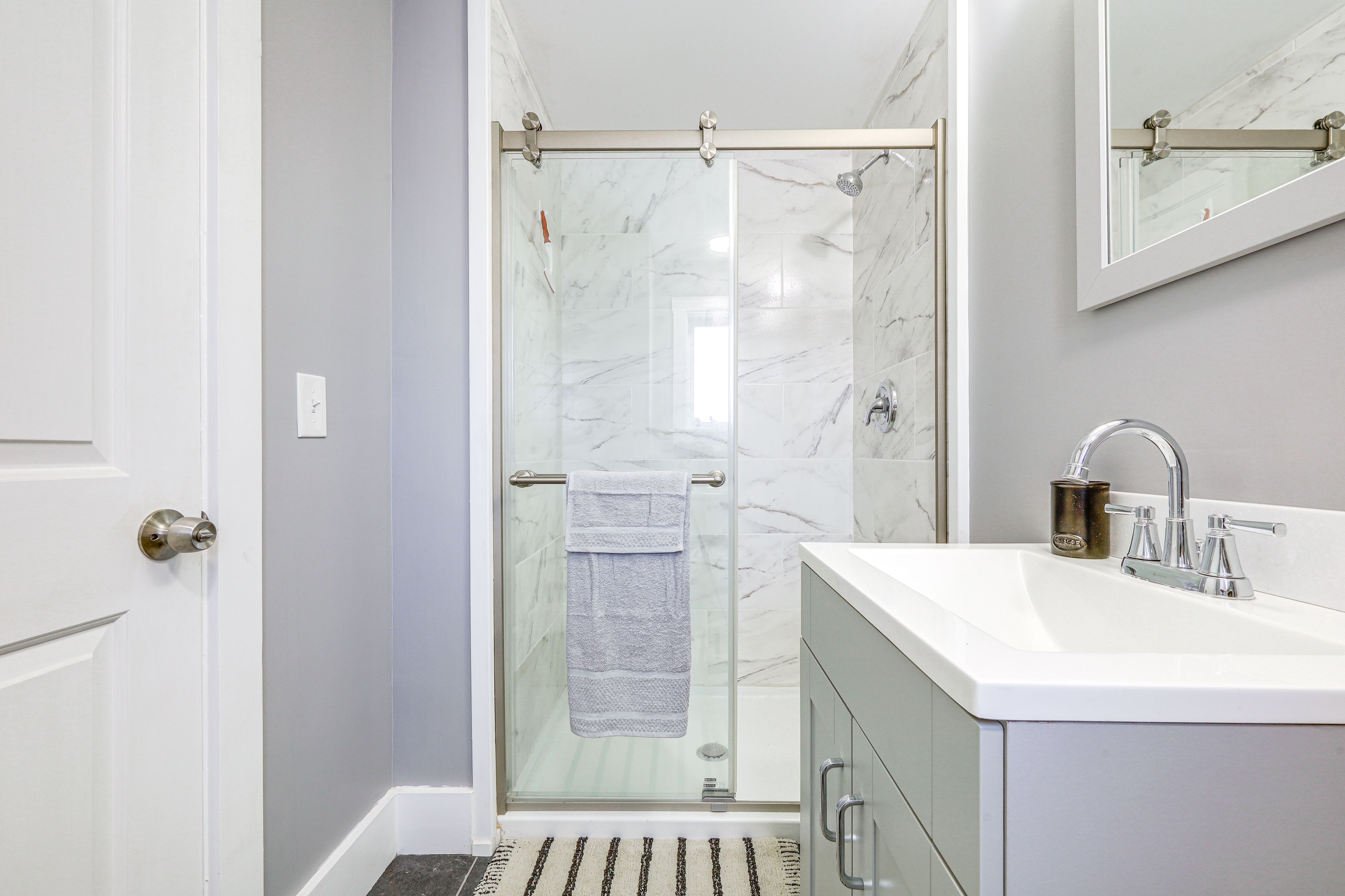 Full Bathroom | 1st Floor