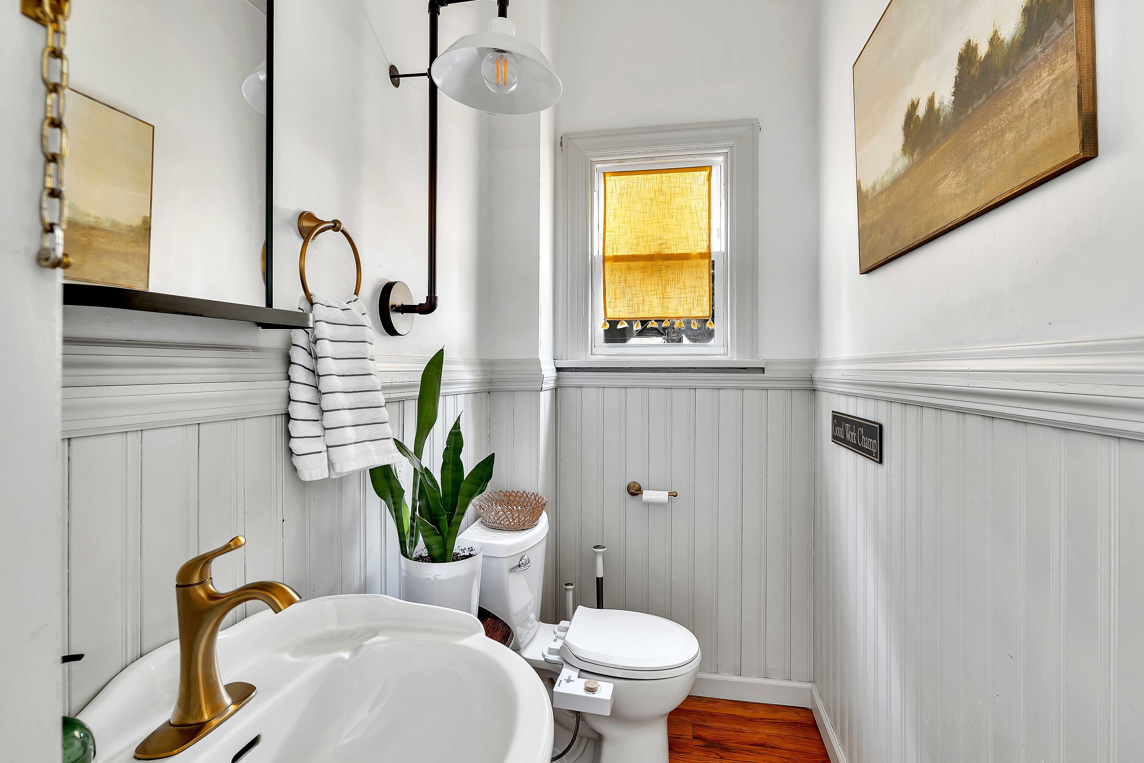 Half Bathroom | 1st Floor