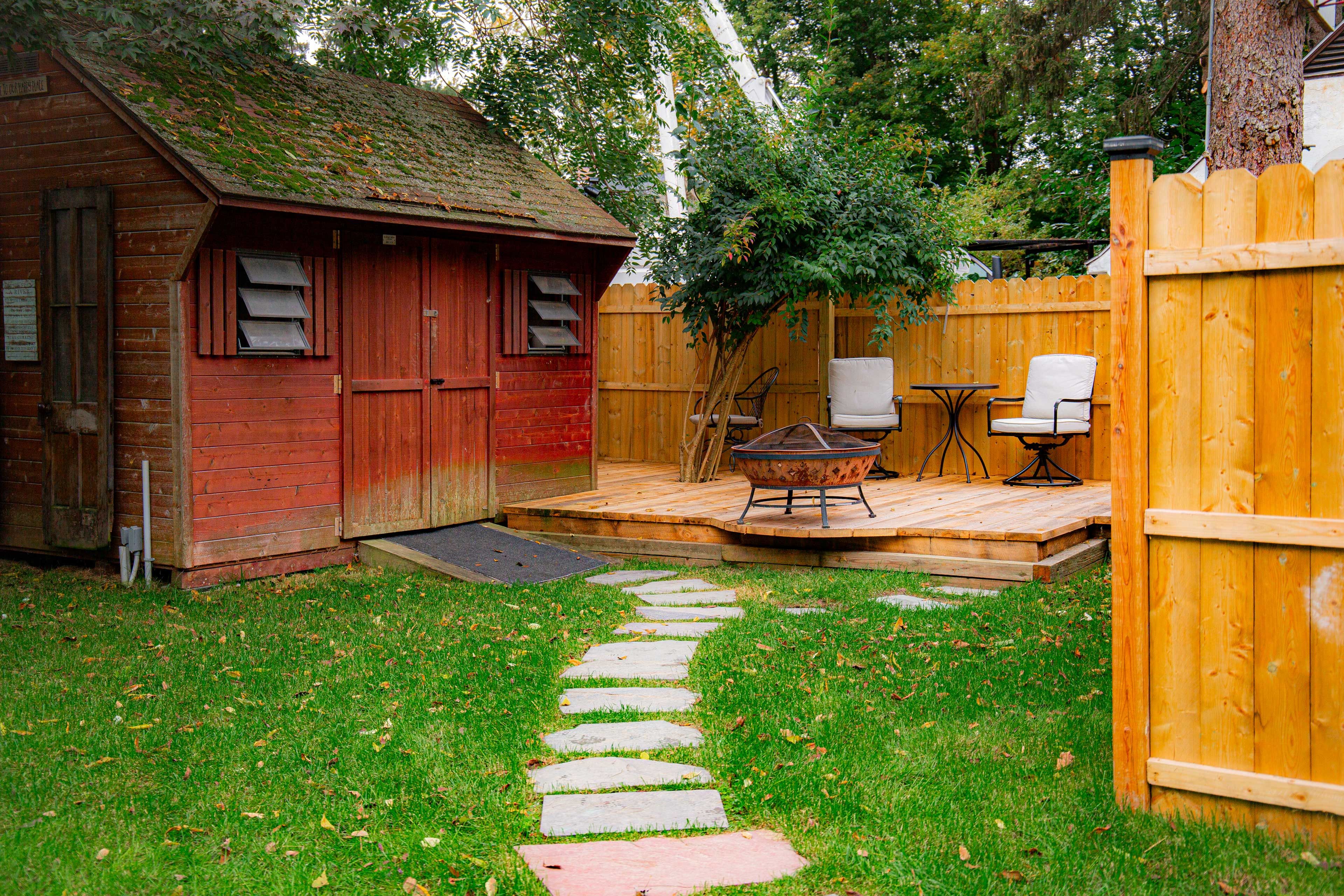 Deck | Outdoor Dining | Fire Pit