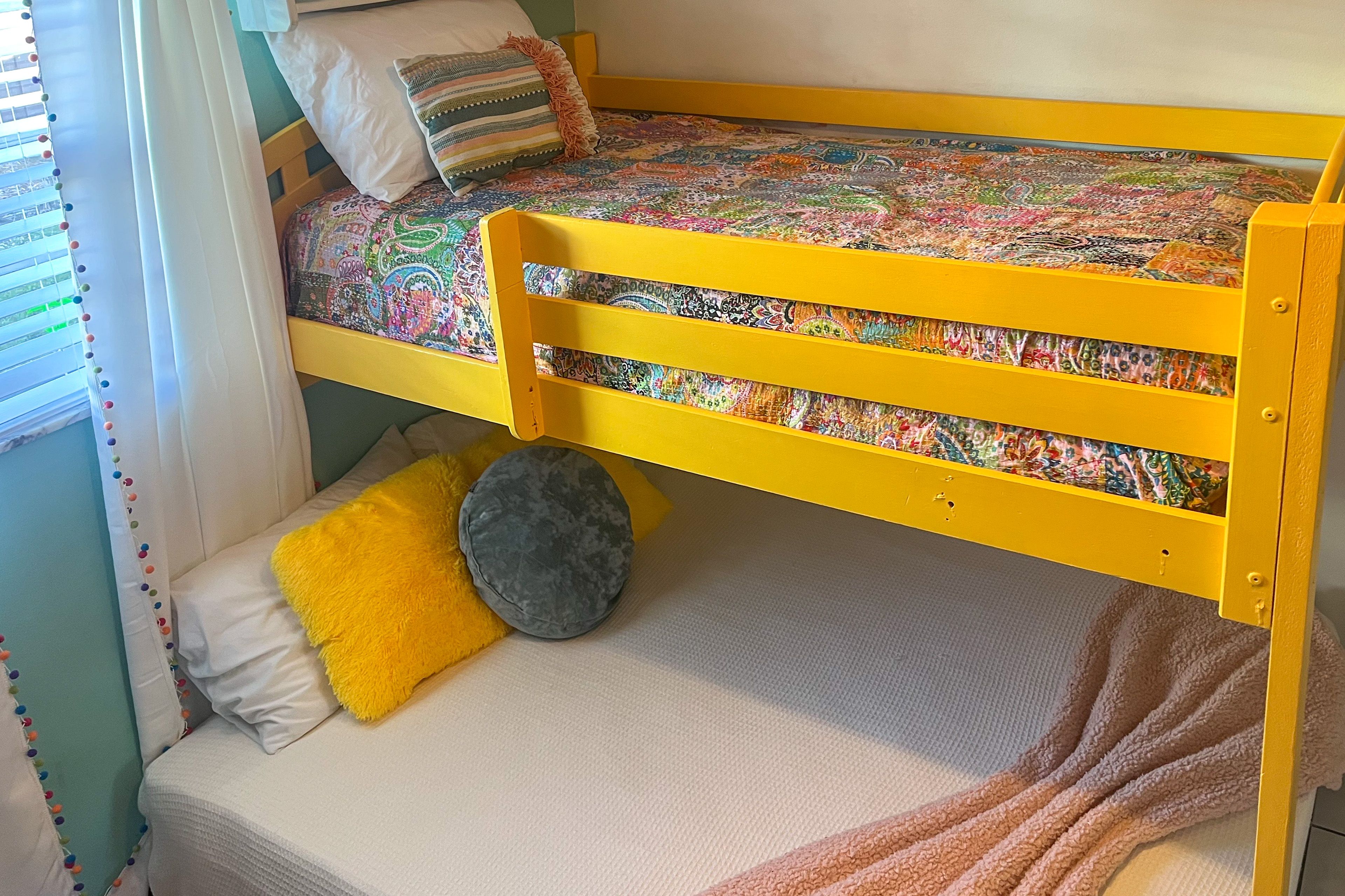 Bedroom 4 | Twin/Queen Bunk Bed | Smart TV