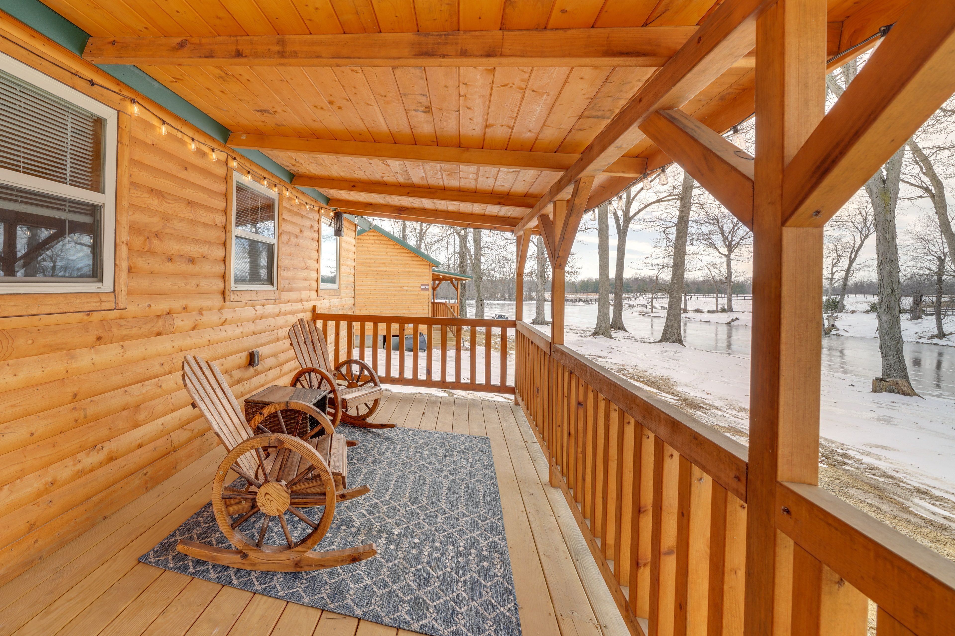 La Grange Vacation Rental | 1BR | 1BA | 472 Sq Ft | 5 Steps Required