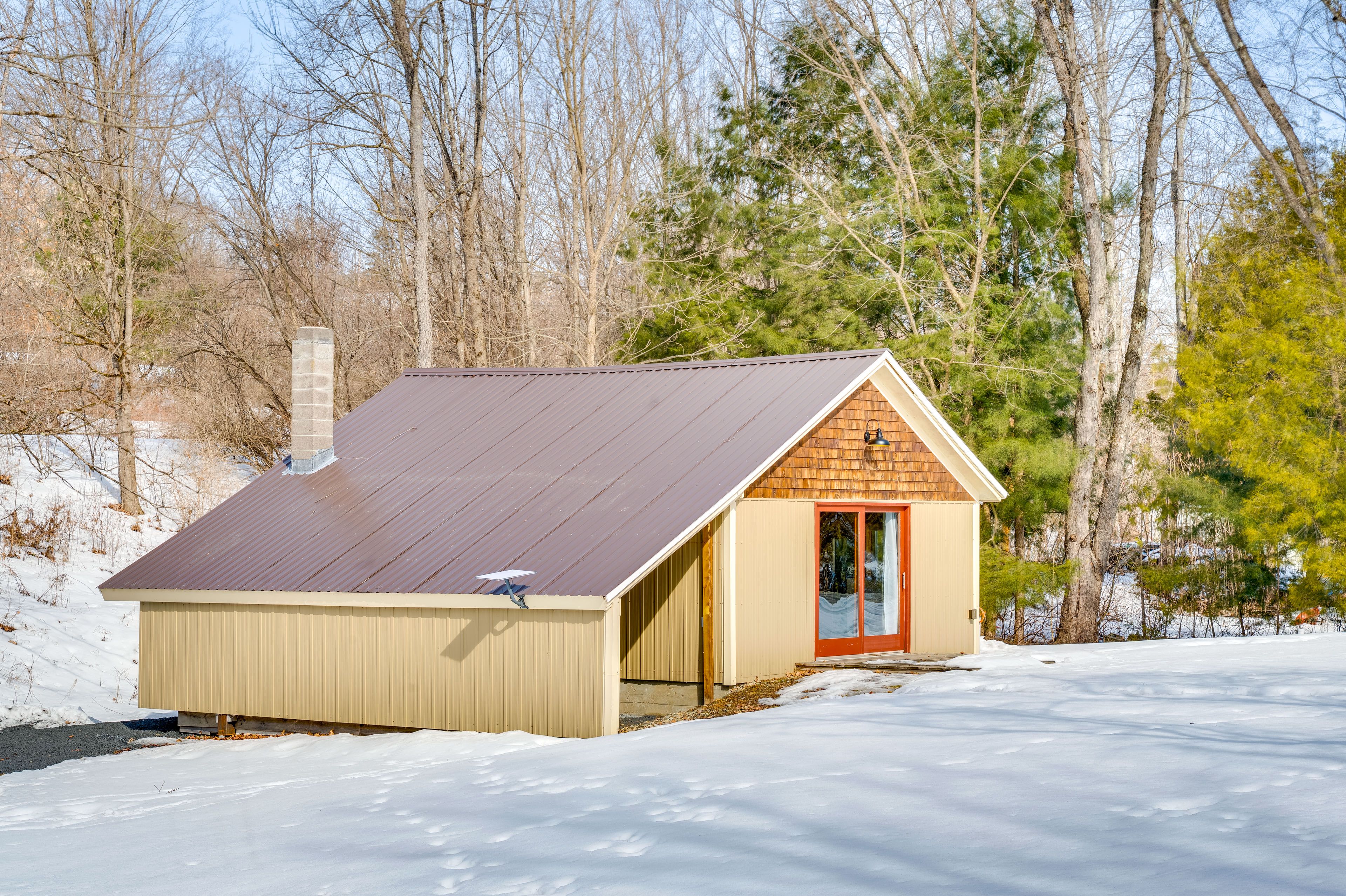 Studio Cabin Exterior